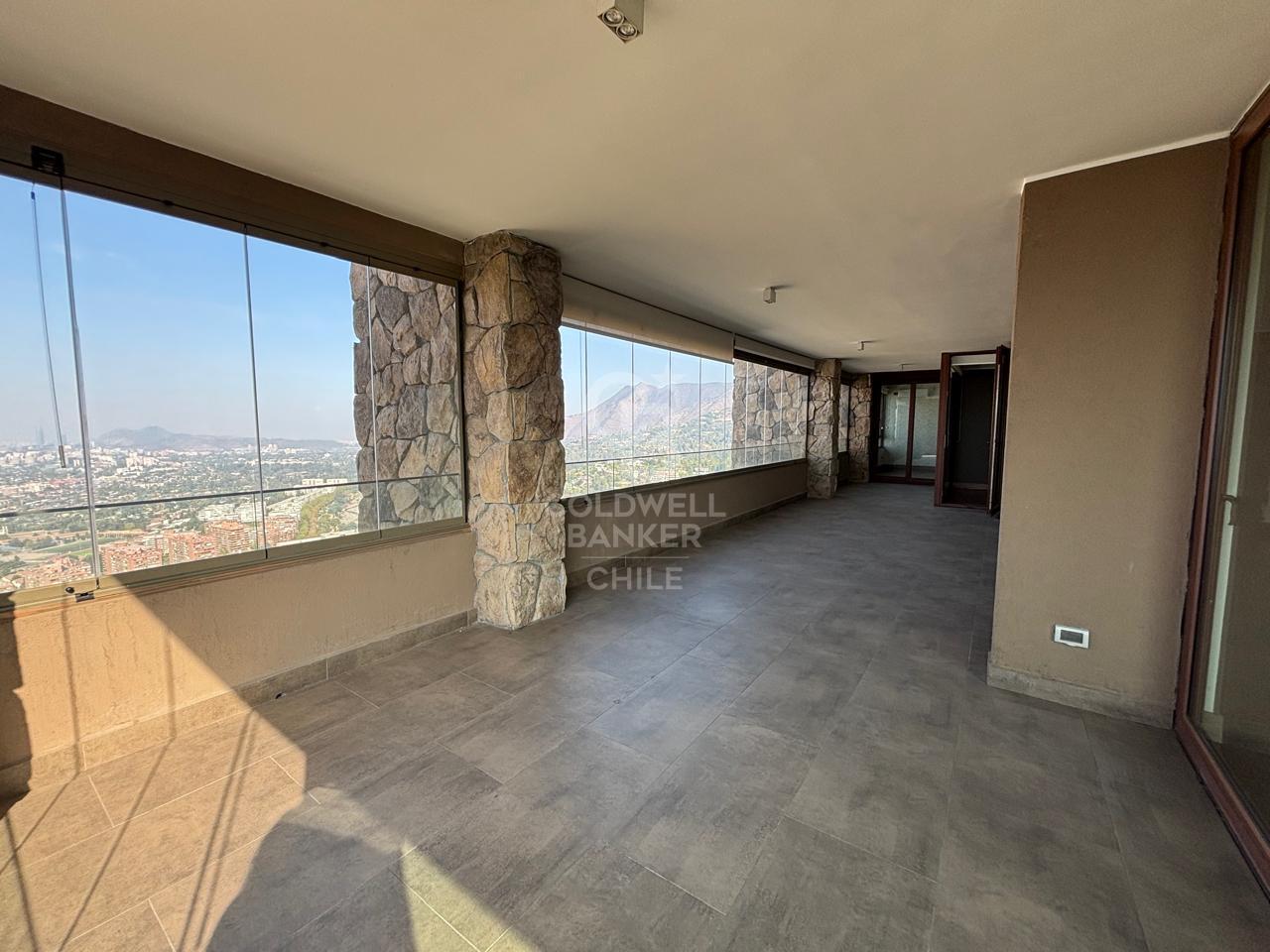 Vitacura, Chile, 4 Bedrooms Bedrooms, ,5 BathroomsBathrooms,Residential,For Sale,1837015