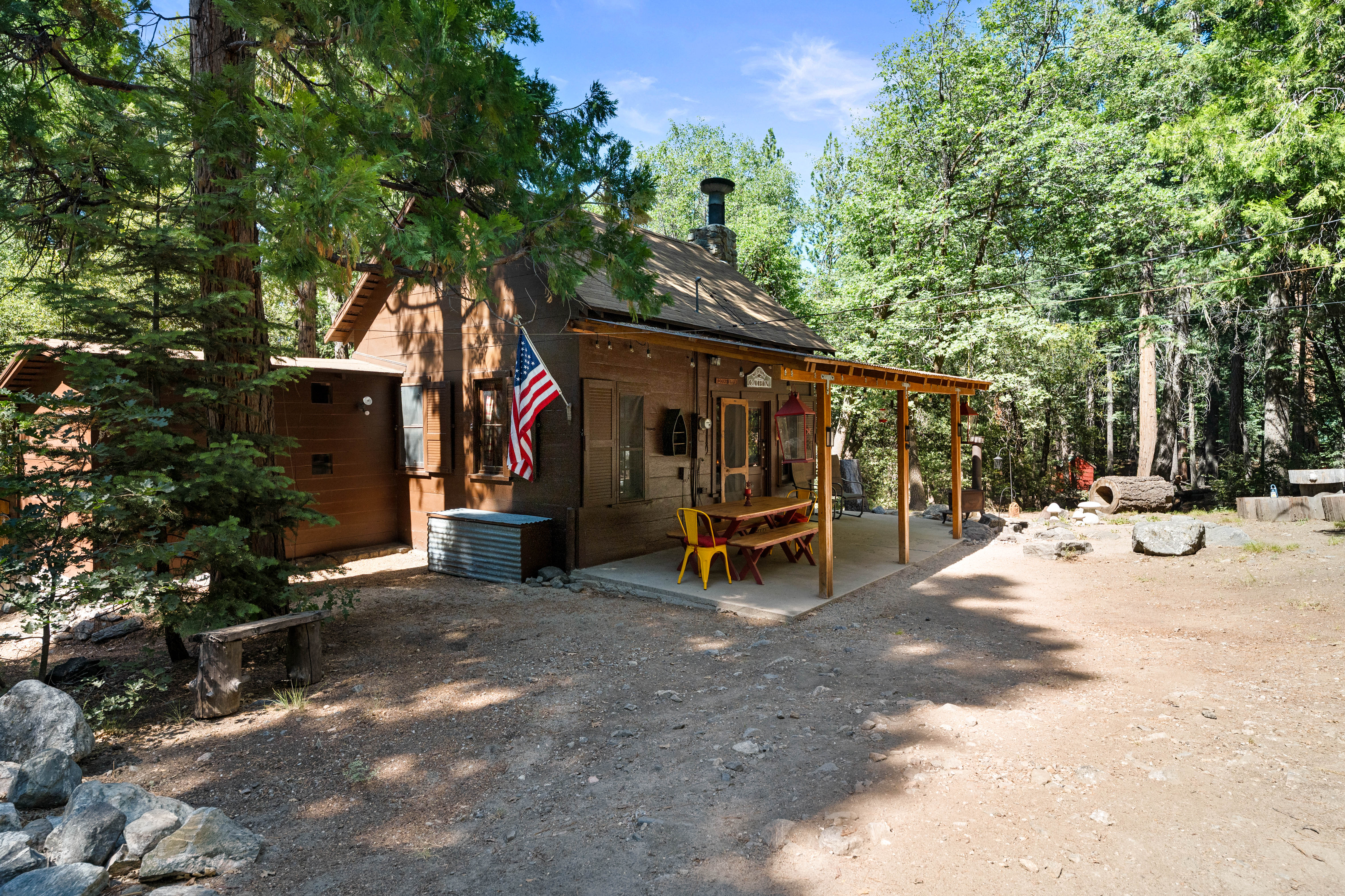  70 Barton Flats Road, Angelus Oaks, CA 92305 - 物件實景
