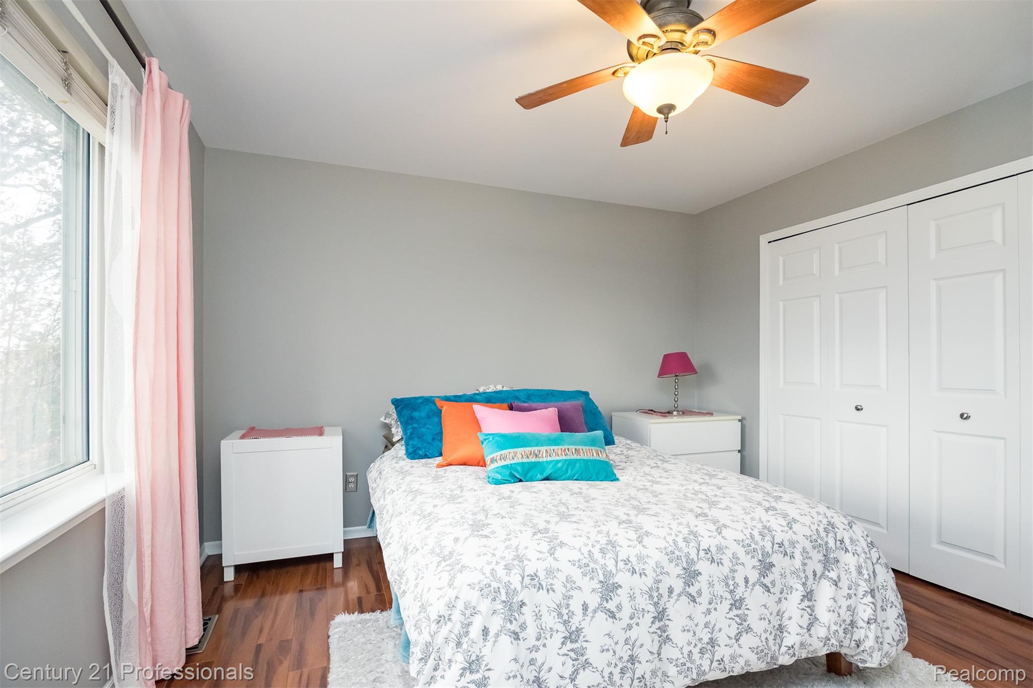 Macomb, Michigan, 48044, United States, 4 Bedrooms Bedrooms, ,3 BathroomsBathrooms,Residential,For Sale,1997727