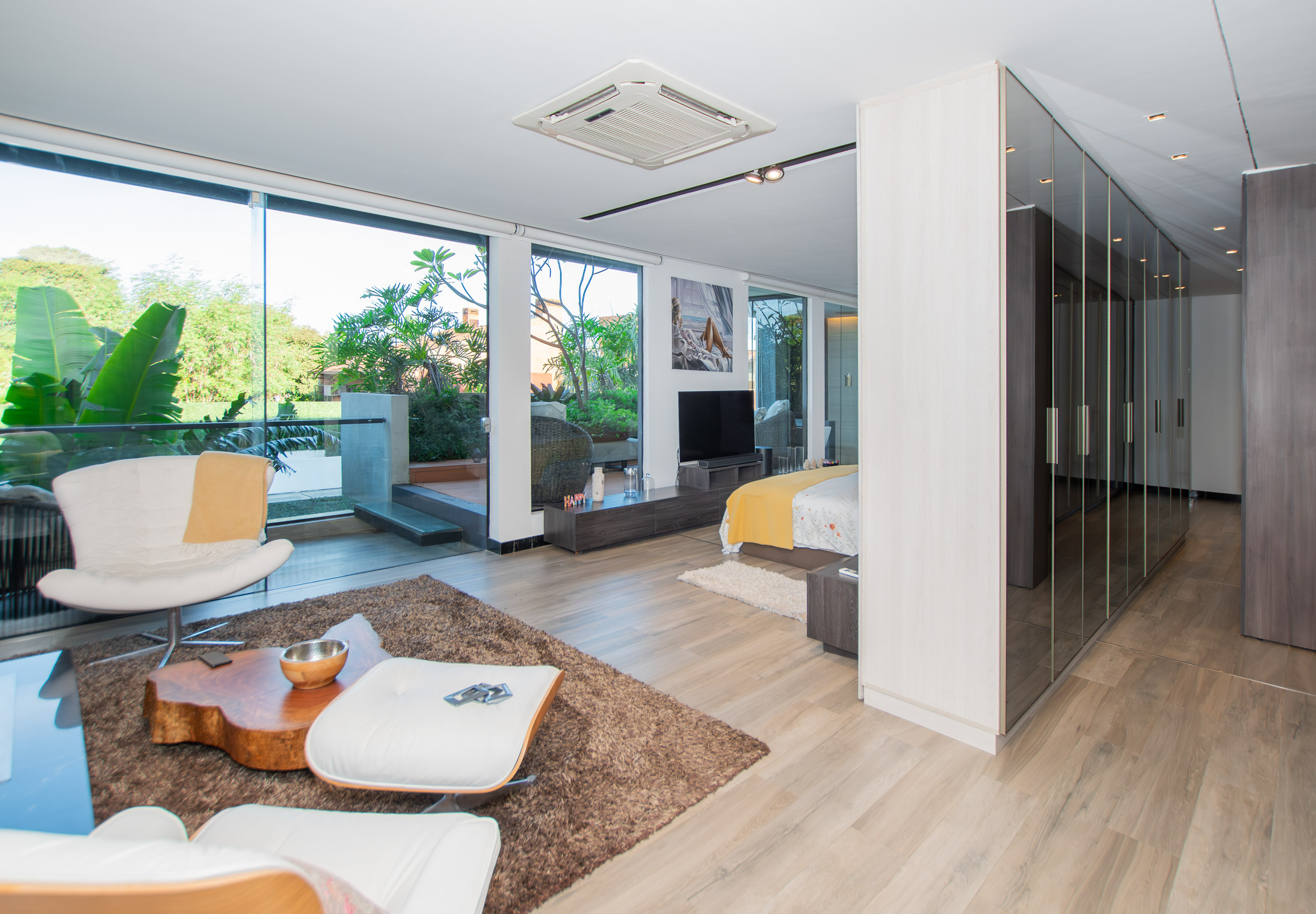  Exclusive Fully Furnished 4-Bedroom En-Suite Residence - 物件實景