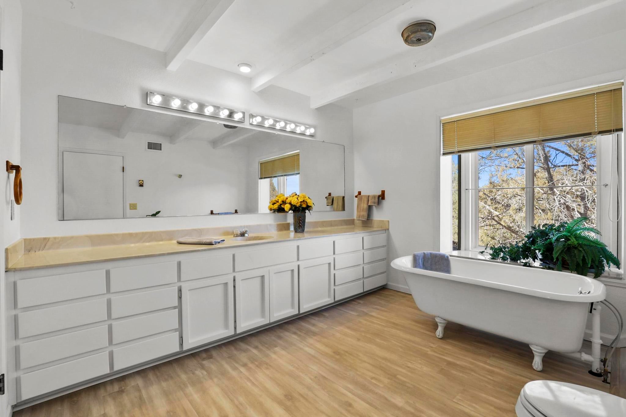 Payson, Arizona, 85541, United States, 2 Bedrooms Bedrooms, ,2 BathroomsBathrooms,Residential,For Sale,1691661