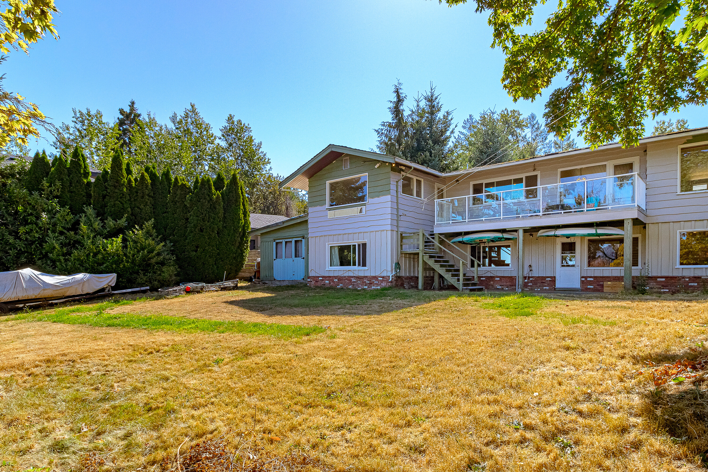  Prime Waterfront Home - 物件實景