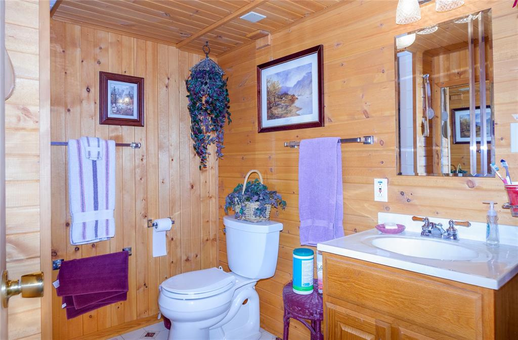 Troy, Montana, 59935, United States, 5 Bedrooms Bedrooms, ,3 BathroomsBathrooms,Residential,For Sale,1982632