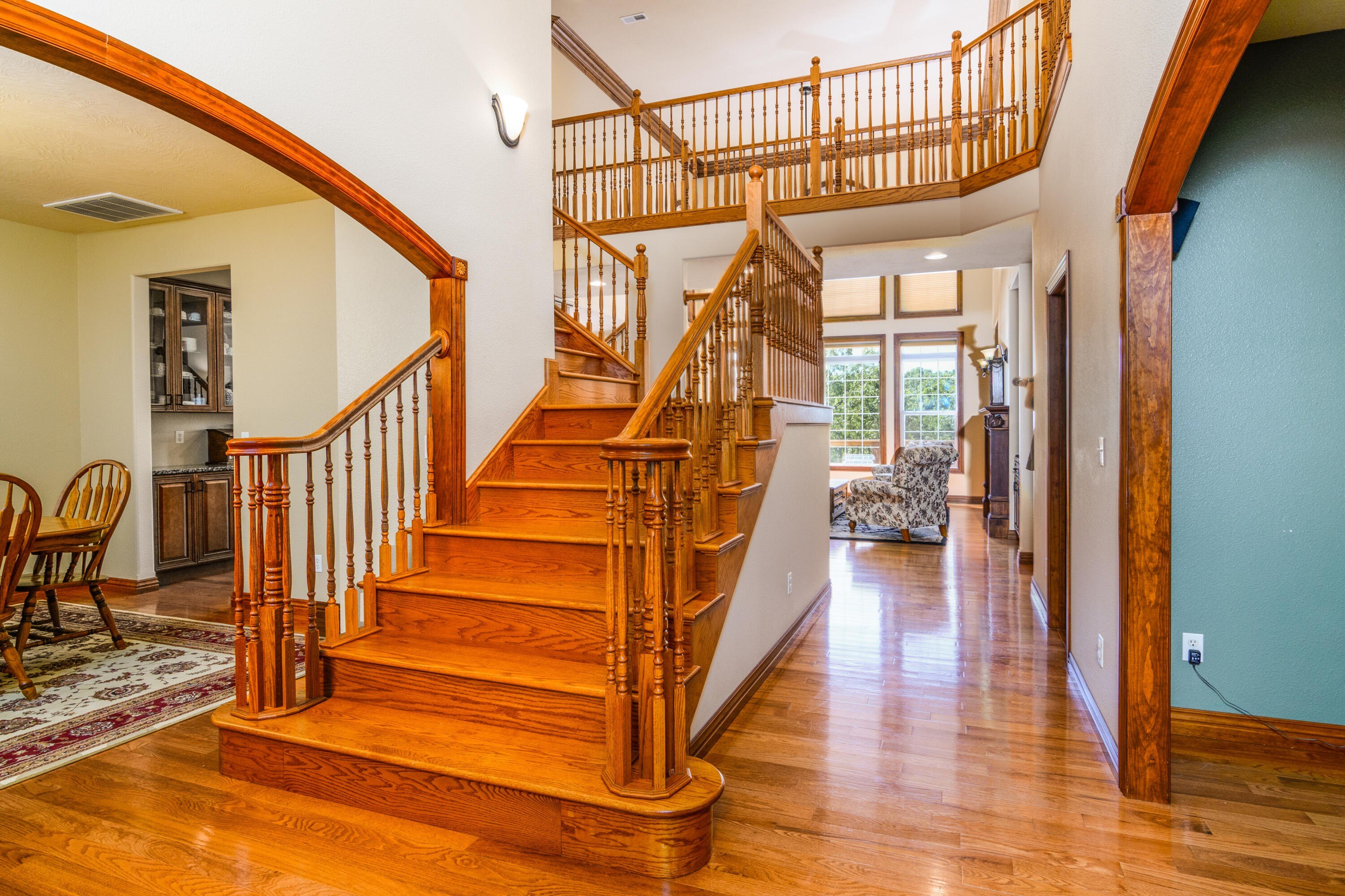 Walnut Shade, Missouri, 65771, United States, 6 Bedrooms Bedrooms, ,5 BathroomsBathrooms,Residential,For Sale,1975828