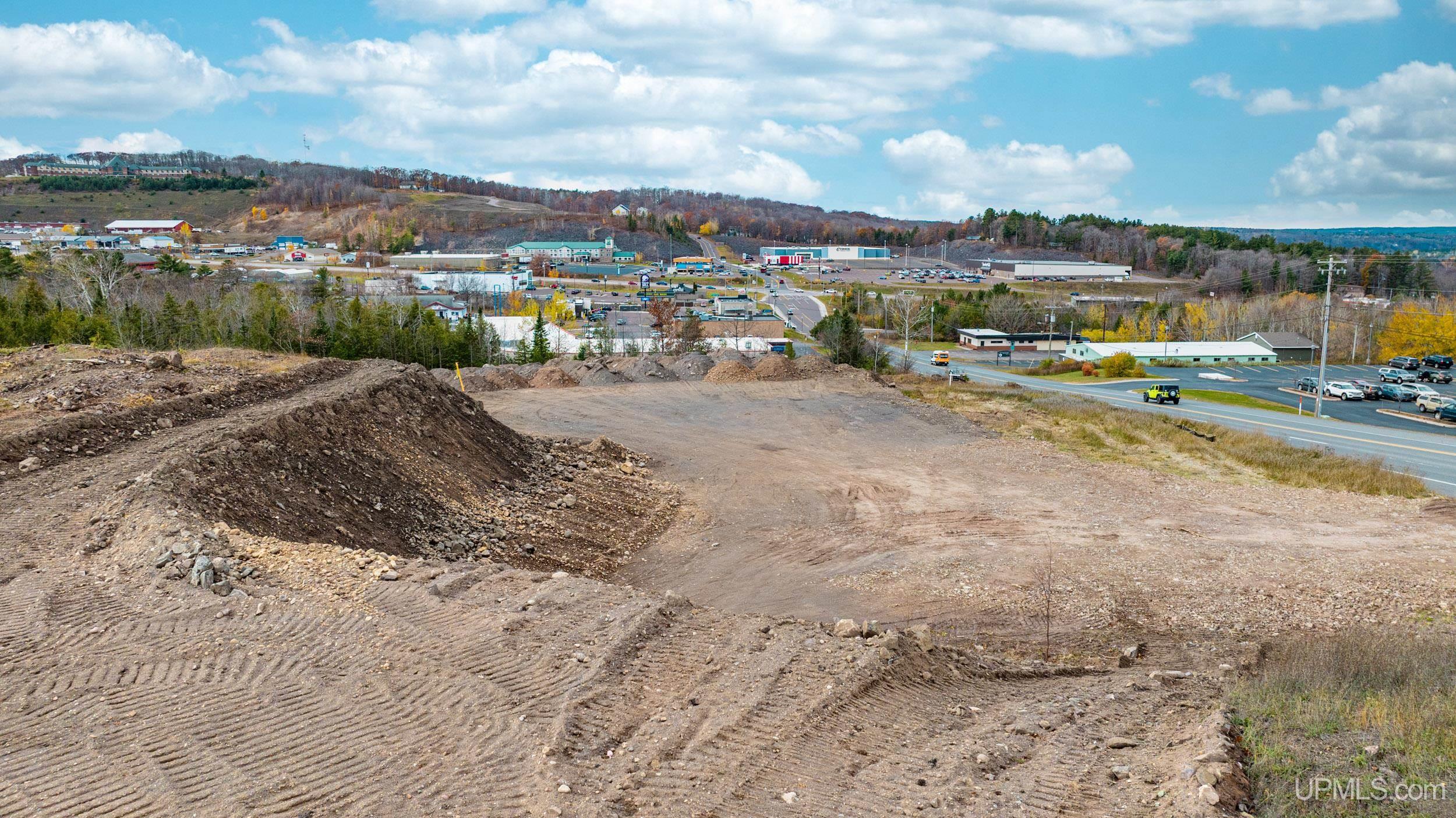 Houghton, Michigan, 49931, United States, ,Residential,For Sale,1923073