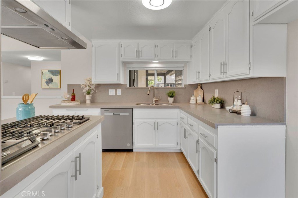 Glendora, California, 91740, United States, 4 Bedrooms Bedrooms, ,2 BathroomsBathrooms,Residential,For Sale,1826012