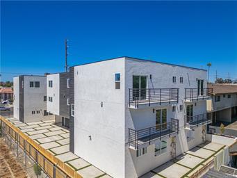 Van Nuys, California, 91405, United States, 11 Bedrooms Bedrooms, ,Residential,For Sale,1763615