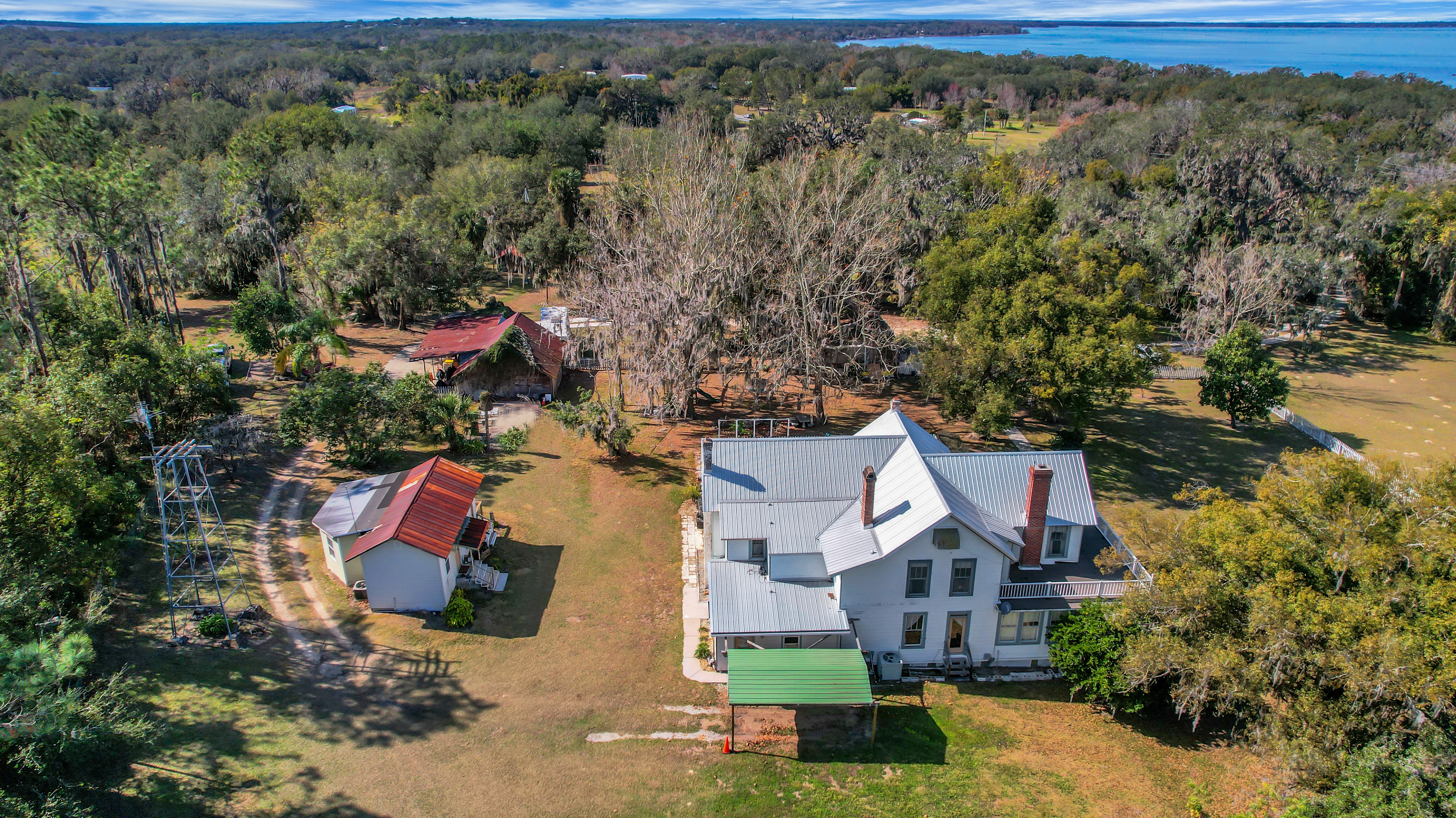 Yalaha, Florida, 34797, United States, 5 Bedrooms Bedrooms, ,4 BathroomsBathrooms,Residential,For Sale,1975837