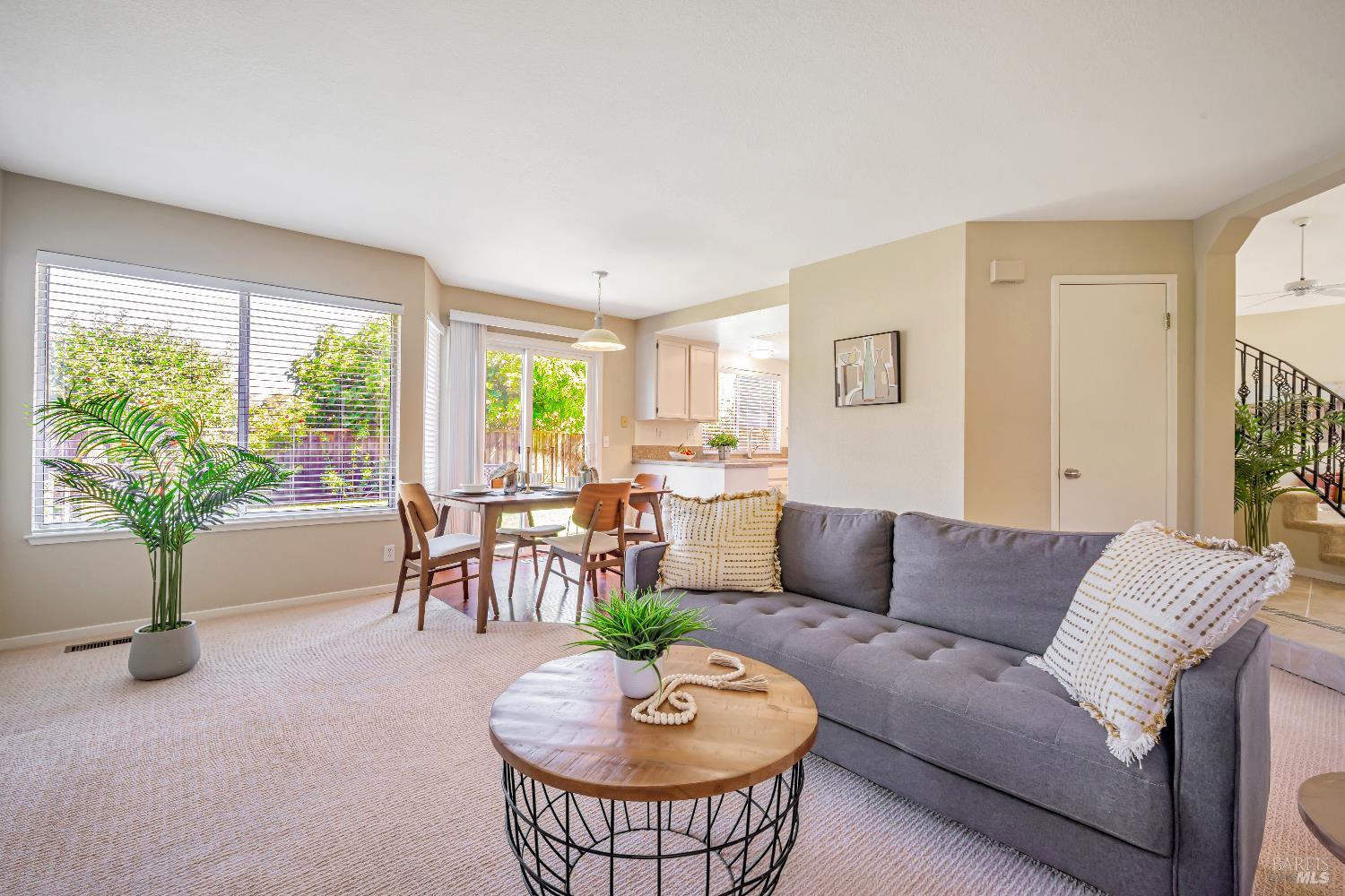 Windsor, California, 95492, United States, 3 Bedrooms Bedrooms, ,3 BathroomsBathrooms,Residential,For Sale,1925439