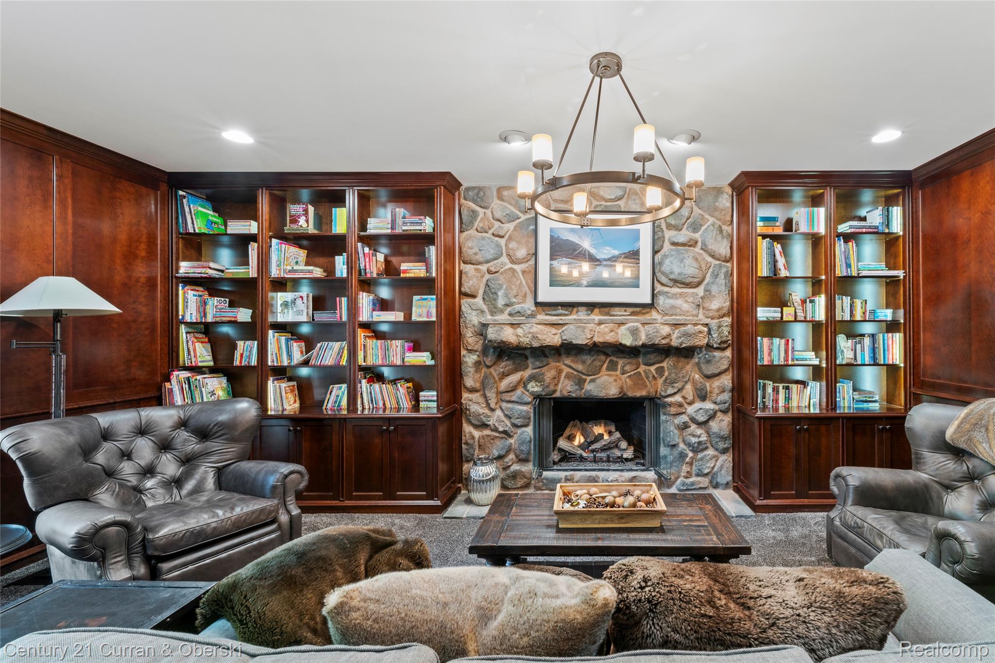 Commerce Charter Township, Michigan, 48382, United States, 4 Bedrooms Bedrooms, ,5 BathroomsBathrooms,Residential,For Sale,1974674