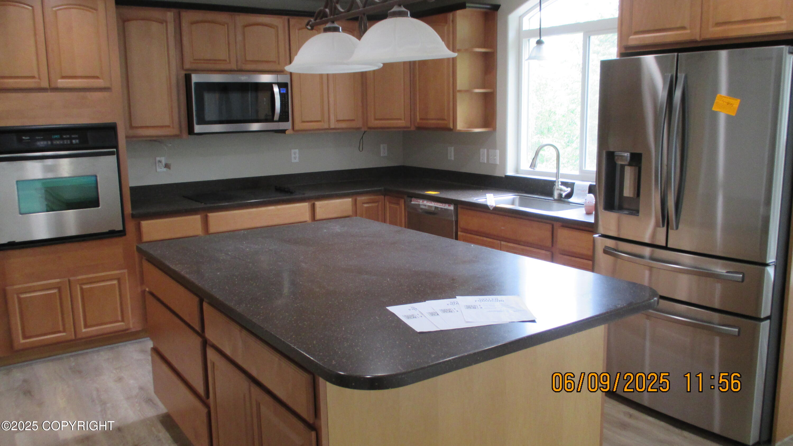 Eagle River, Alaska, 99577, United States, 4 Bedrooms Bedrooms, ,4 BathroomsBathrooms,Residential,For Sale,1981531