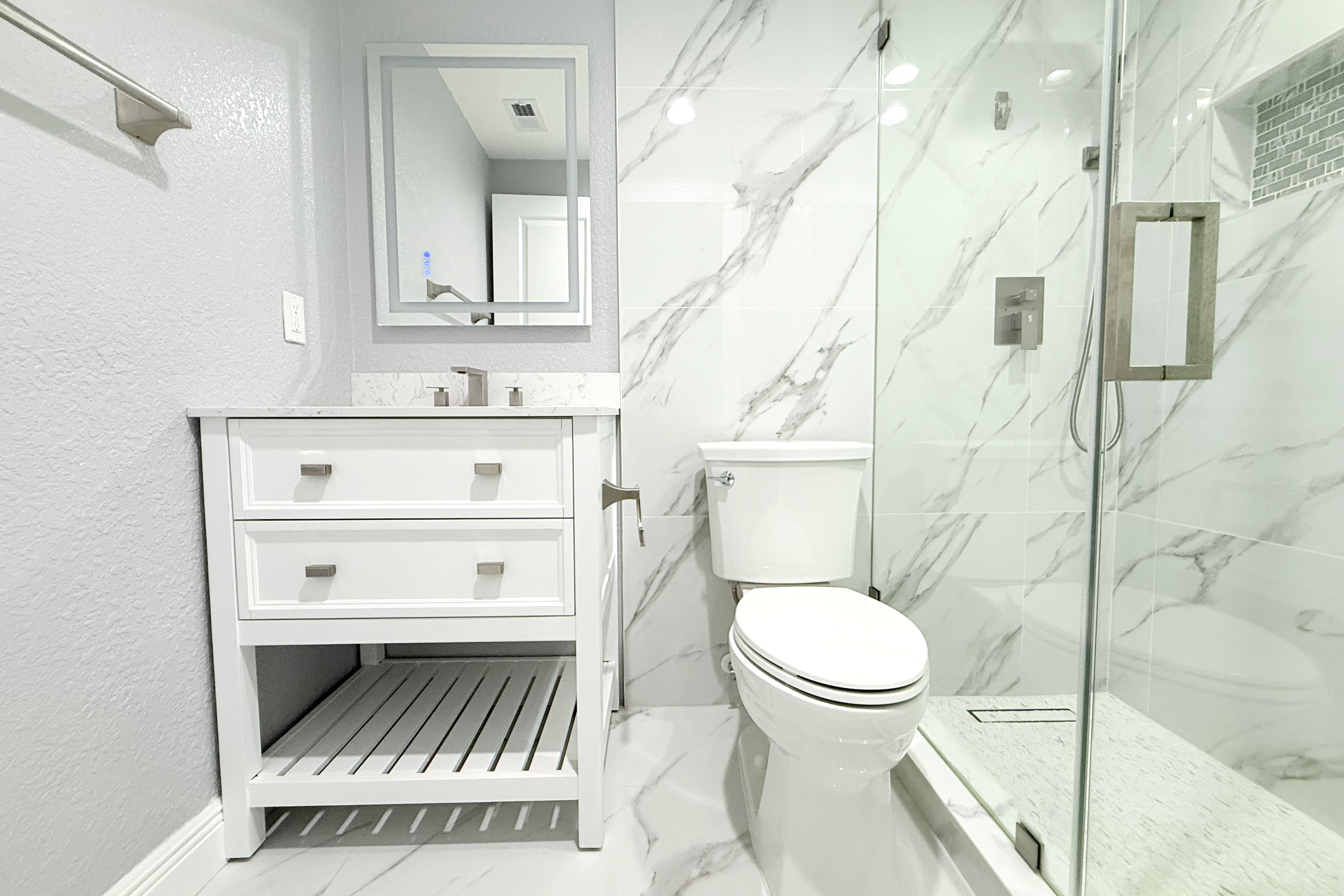 Tampa, Florida, 33615, United States, 4 Bedrooms Bedrooms, ,4 BathroomsBathrooms,Residential,For Sale,2005316