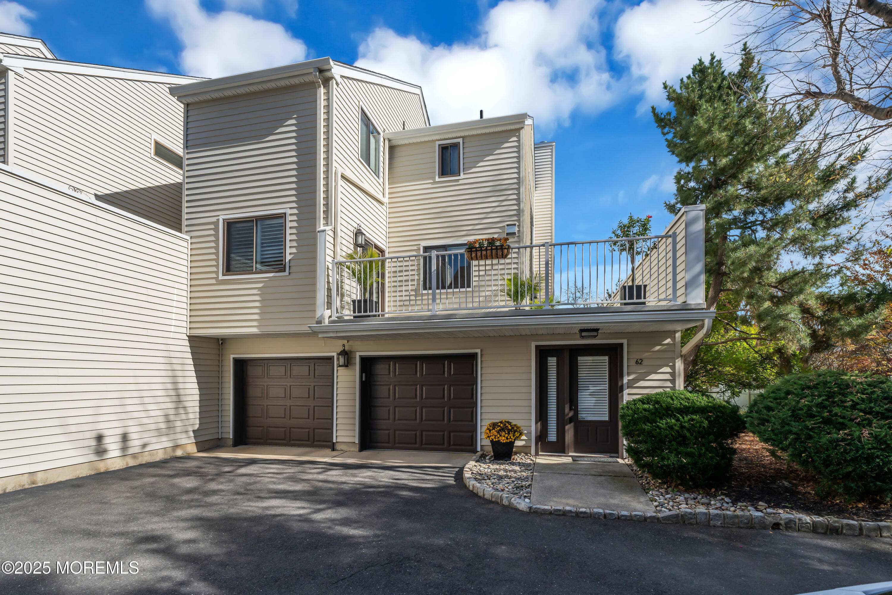 Long Branch, New Jersey, 07740, United States, 3 Bedrooms Bedrooms, ,3 BathroomsBathrooms,Residential,For Sale,1989211