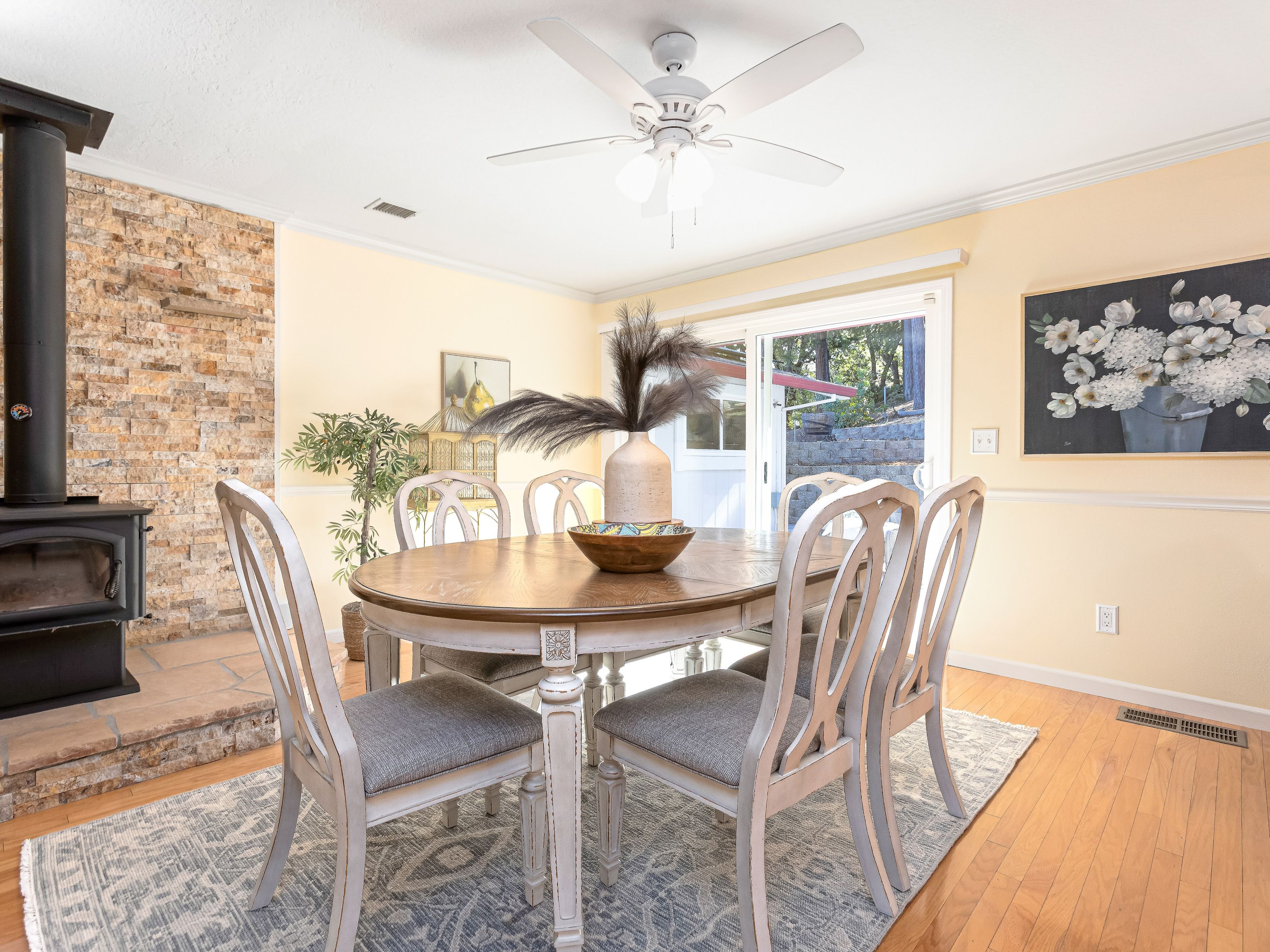  1827 Country Club Drive, Placerville, CA 95667 - 物件實景