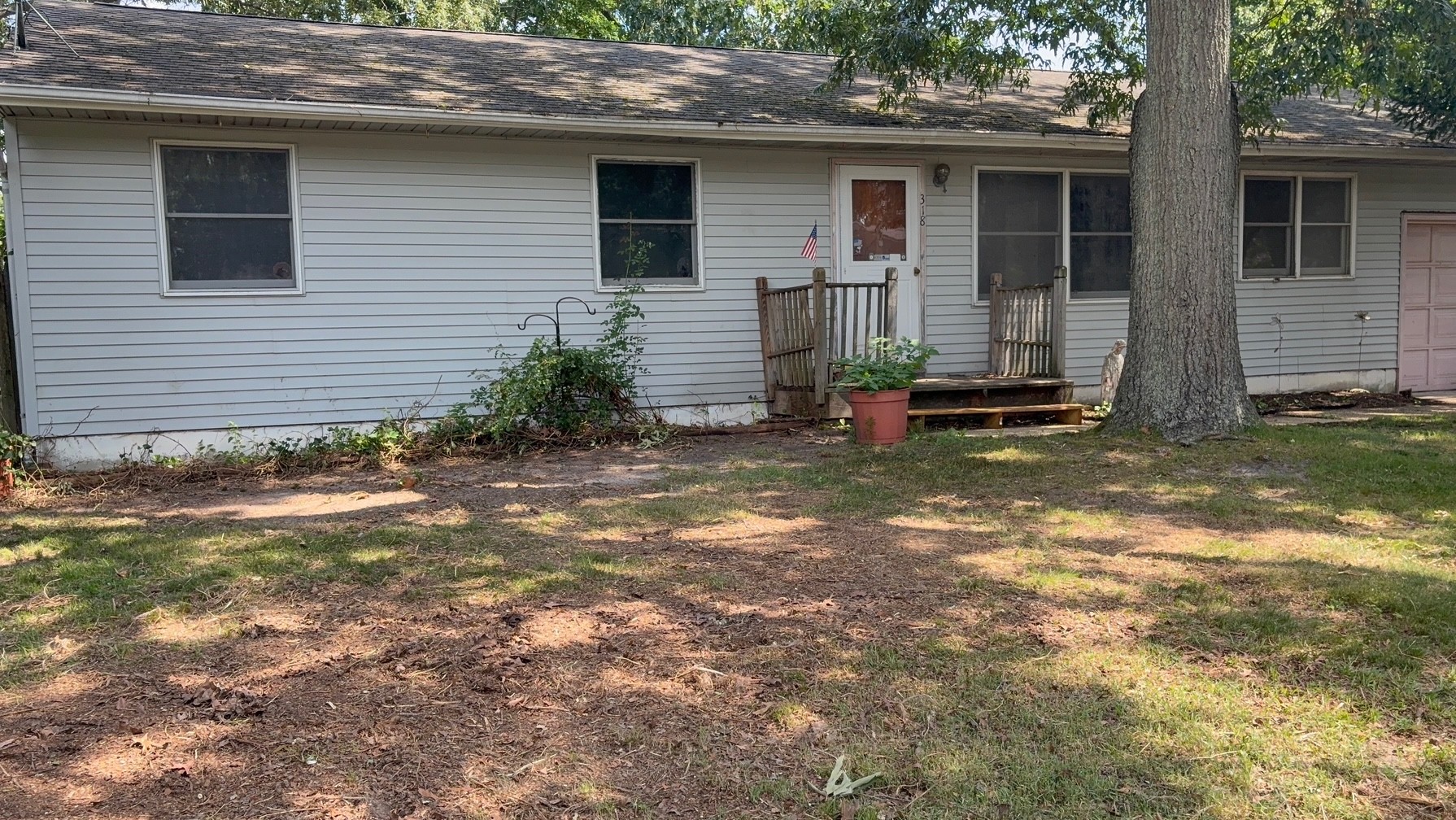 Laurel Blvd, Lanoka Harbor, NJ 08734