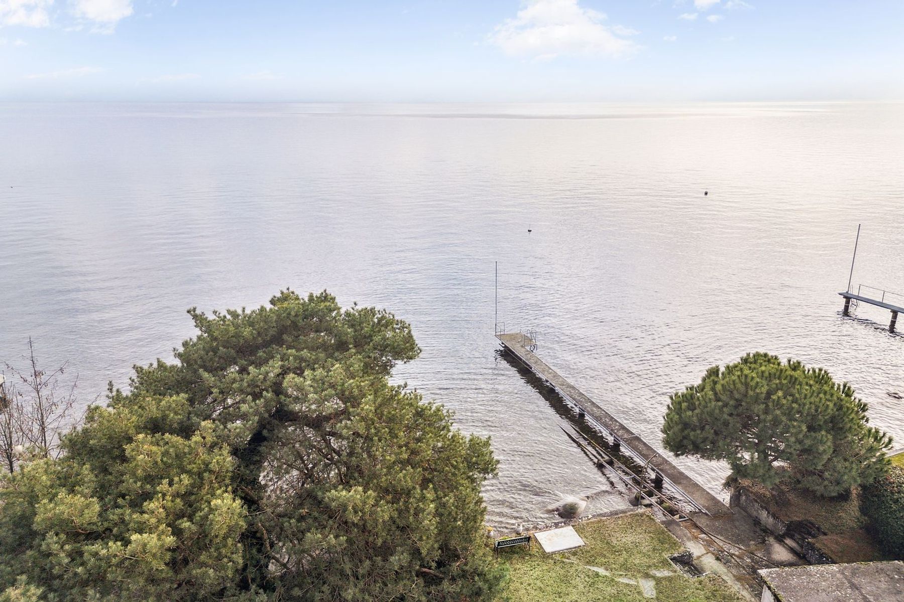  Magnificent waterfront plot in St-Prex - 物件實景
