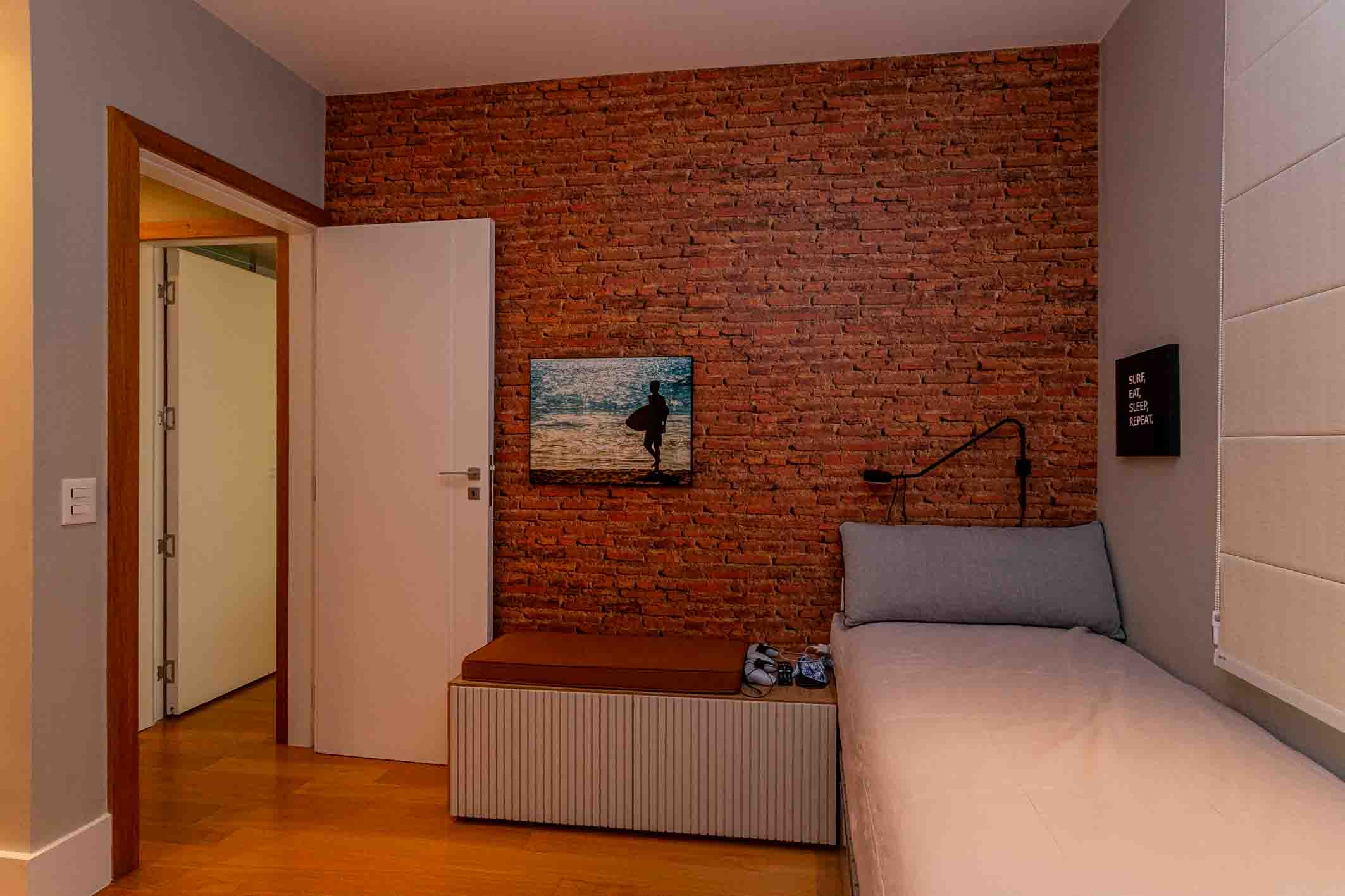  Renovated three-suite apartment in a prime residential location - 物件實景