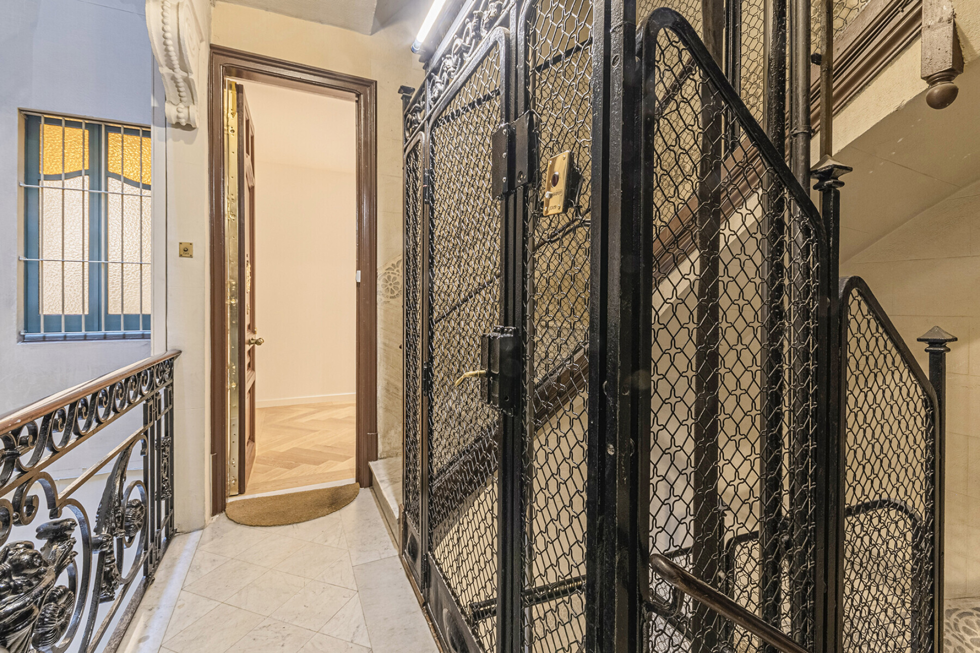  Elegant refurbished 5 bedroom apartment with terrace in Galvany - 物件實景