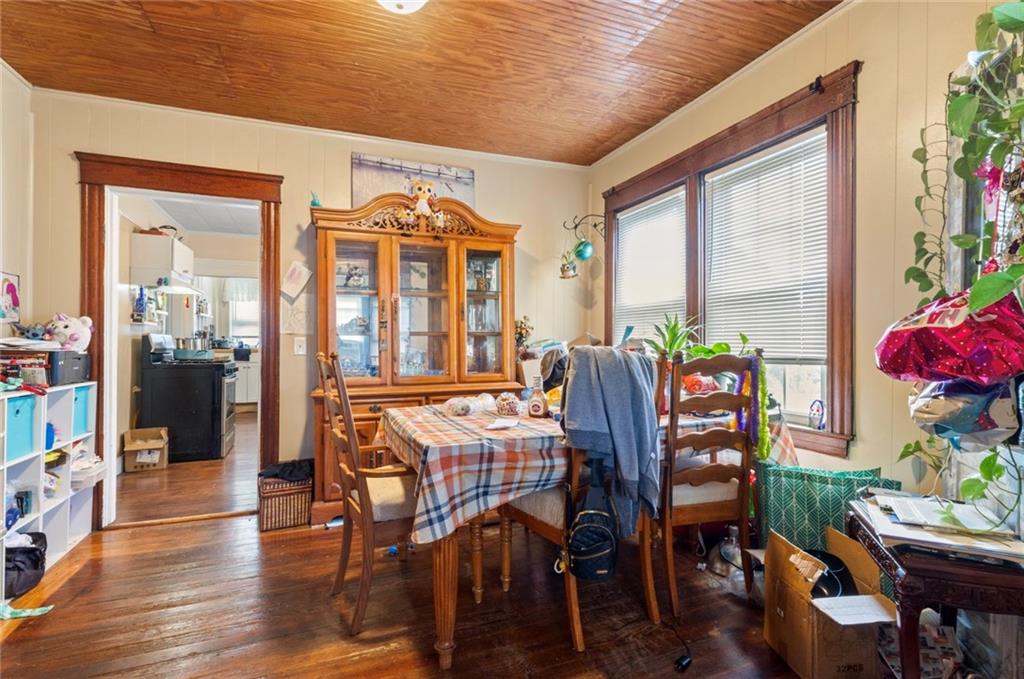 Cranston, Rhode Island, 02920, United States, 4 Bedrooms Bedrooms, ,2 BathroomsBathrooms,Residential,For Sale,2006438