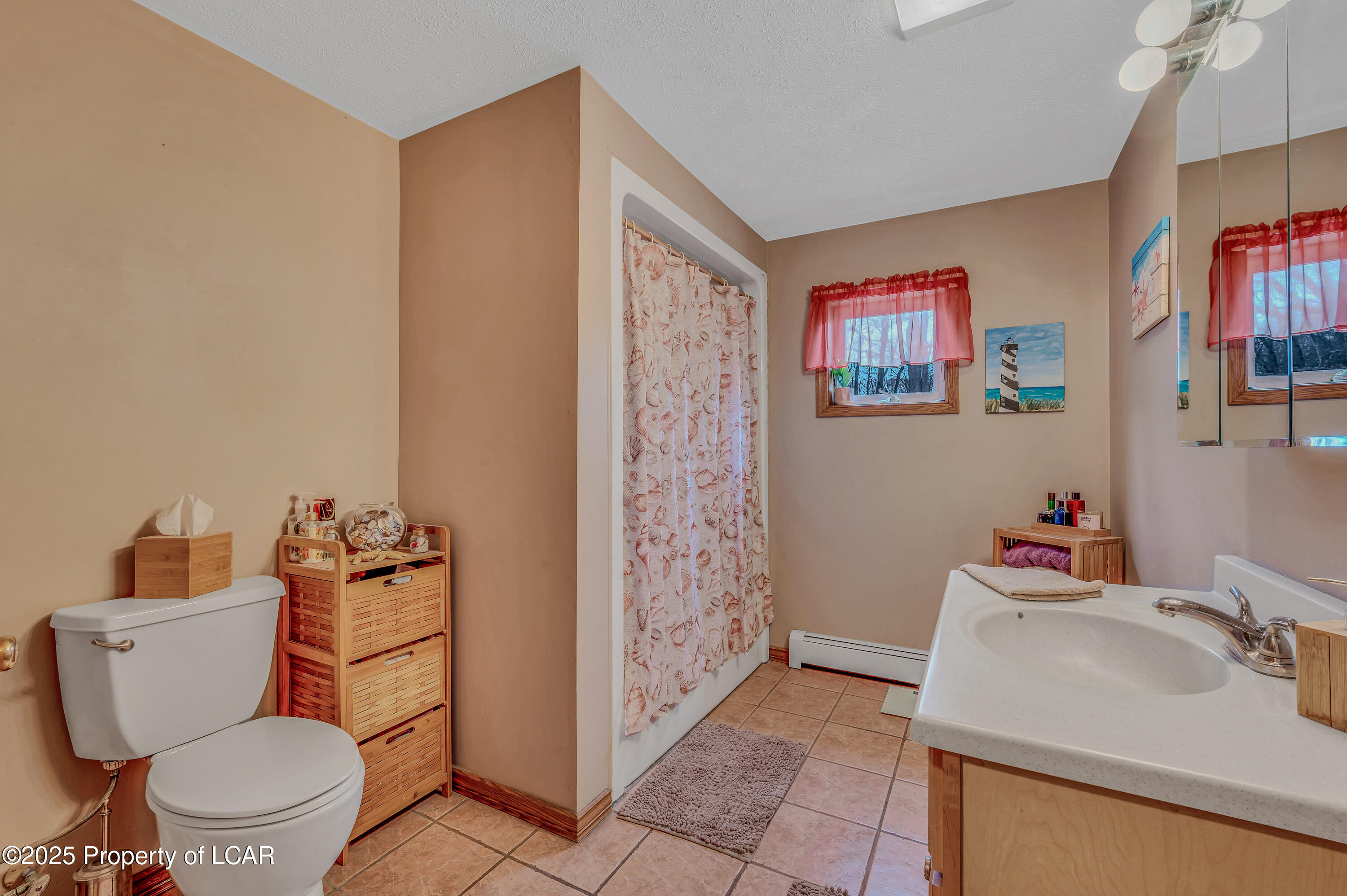 Shickshinny, Pennsylvania, 18655, United States, 4 Bedrooms Bedrooms, ,3 BathroomsBathrooms,Residential,For Sale,1923255
