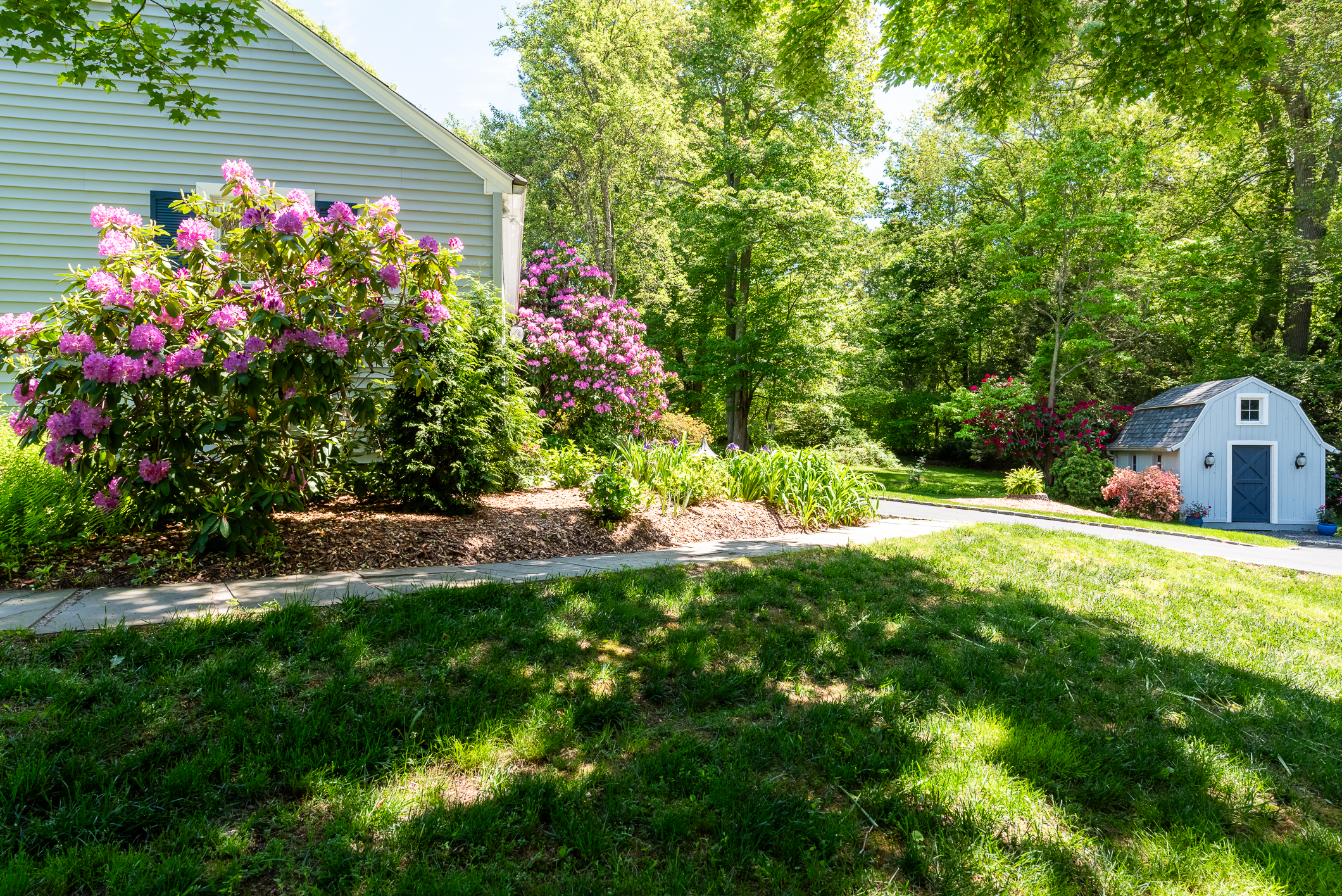  Quintessential New England Gambrel Colonial - 物件實景
