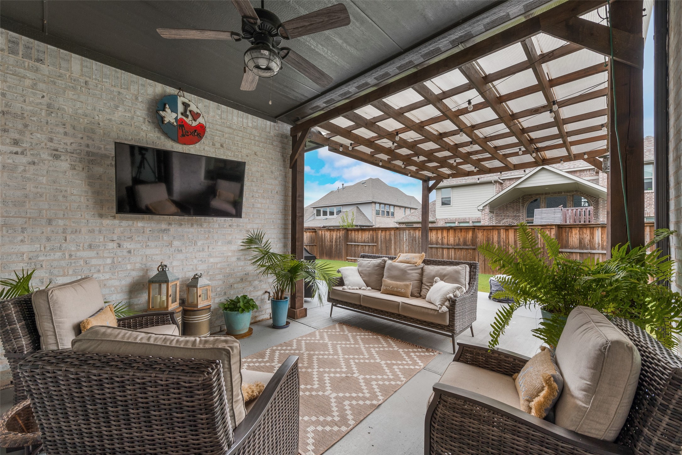 Prosper, Texas, 75078, United States, 5 Bedrooms Bedrooms, ,6 BathroomsBathrooms,Residential,For Sale,1856365
