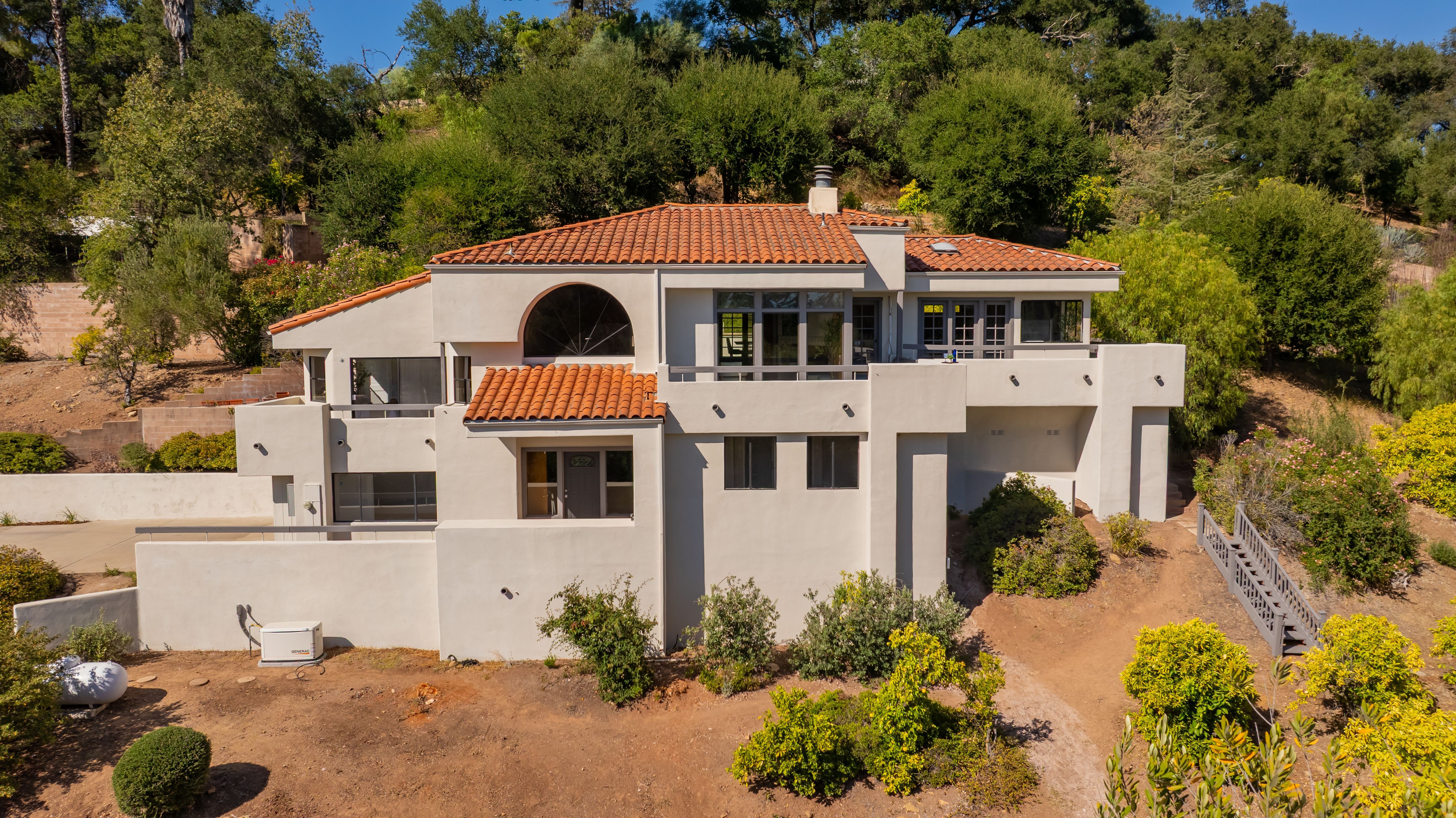  1008 Country Club Drive, Ojai, CA 93023 - 物件實景
