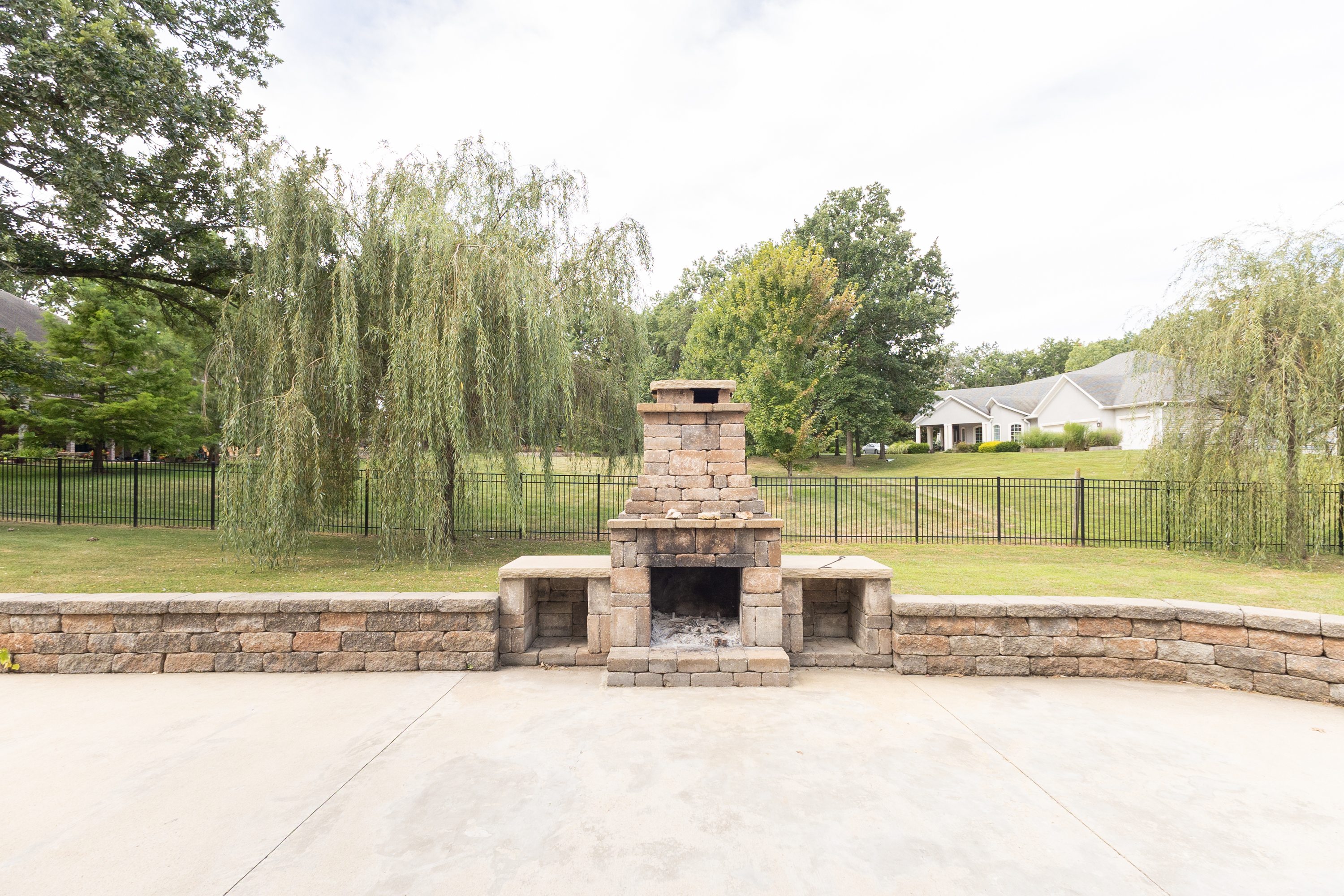 Moberly, Missouri, 65270, United States, 5 Bedrooms Bedrooms, ,Residential,For Sale,1928101