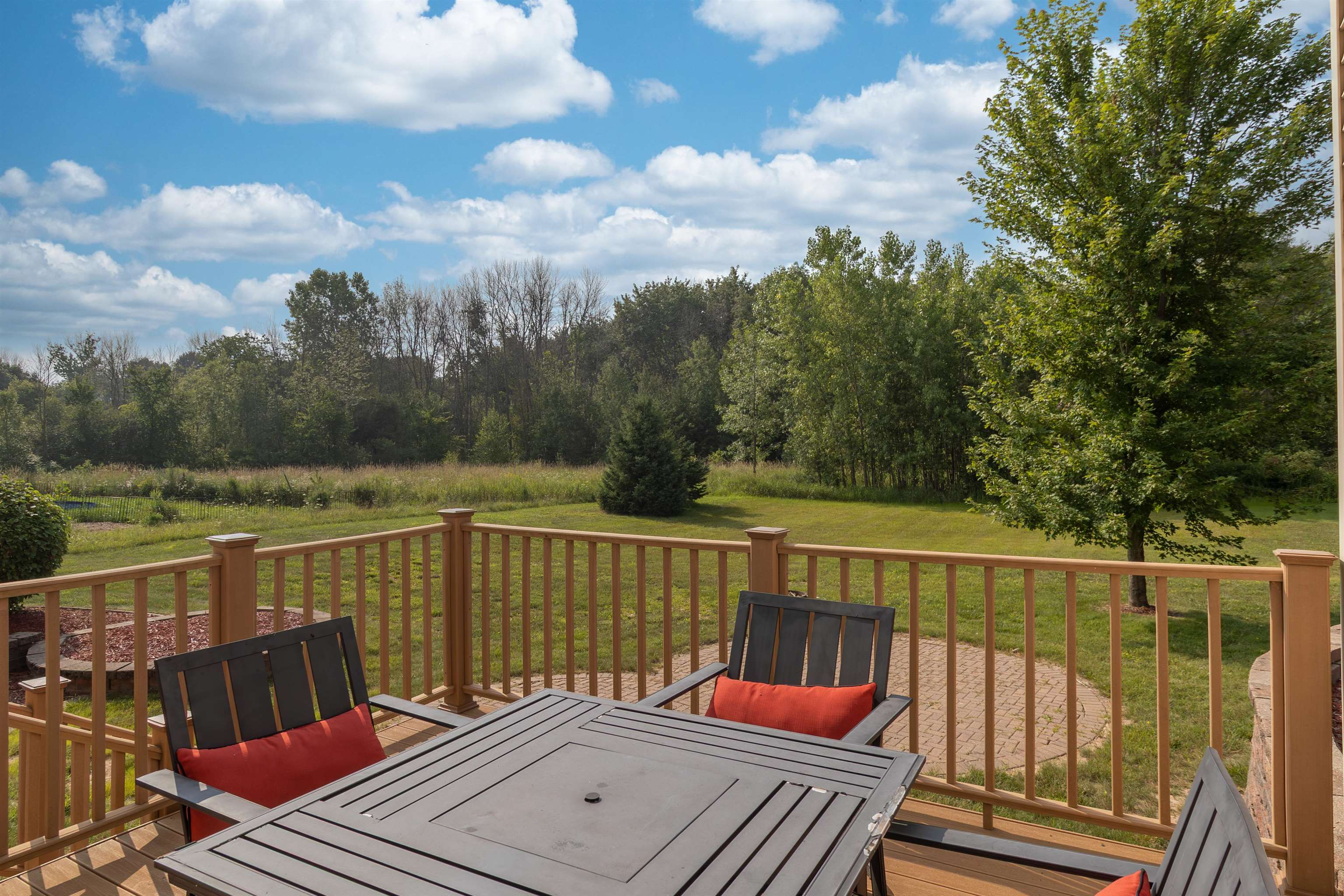 SEYMOUR, Wisconsin, 54115, United States, 4 Bedrooms Bedrooms, ,4 BathroomsBathrooms,Residential,For Sale,1926224