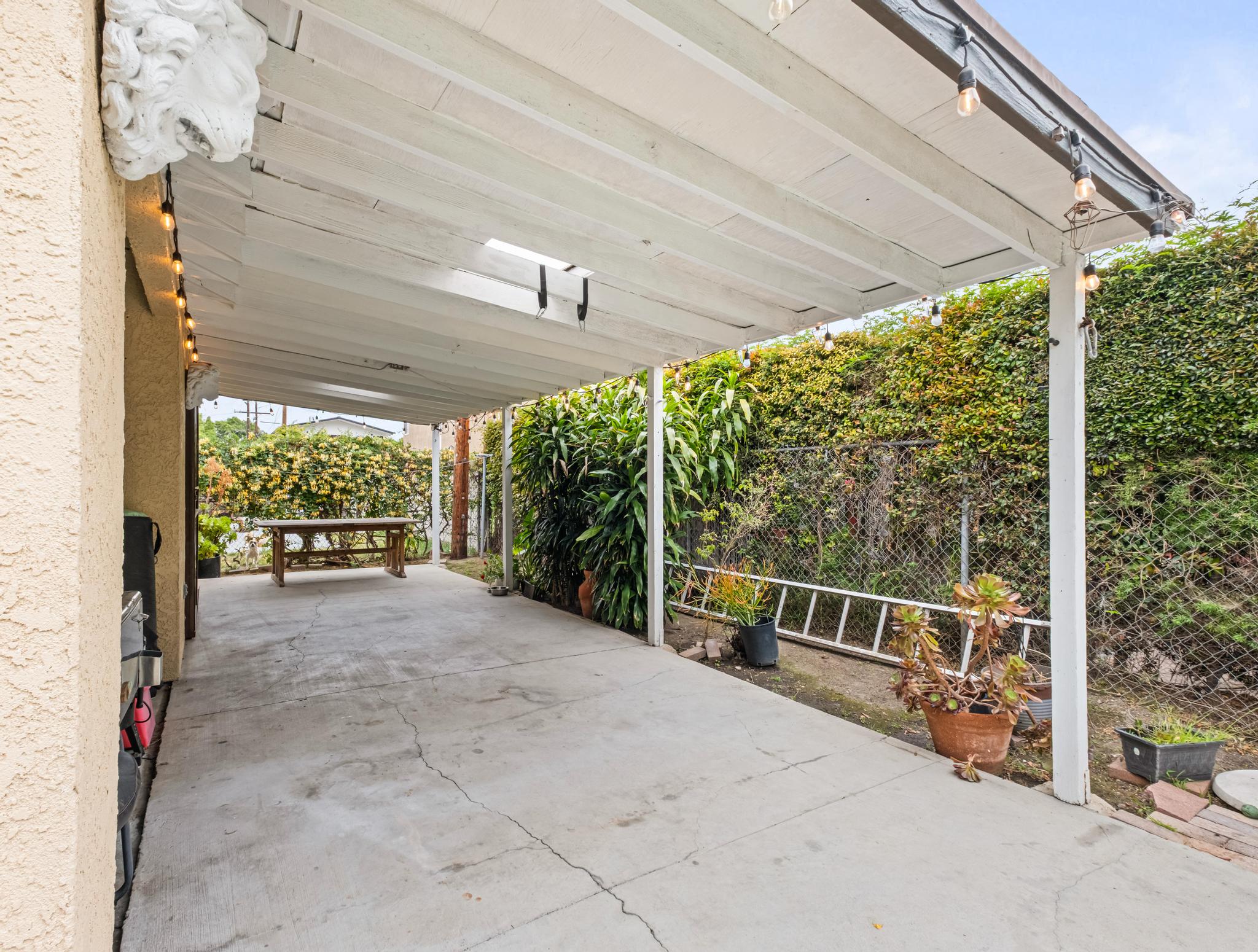 HAWTHORNE, California, 90250, United States, 4 Bedrooms Bedrooms, ,3 BathroomsBathrooms,Residential,For Sale,1798305