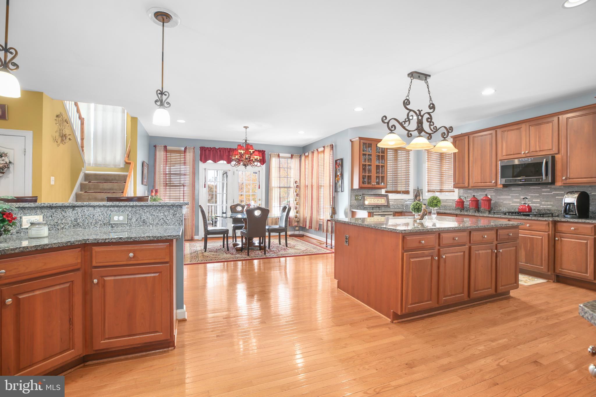 Woodbridge, Virginia, 22192, United States, 5 Bedrooms Bedrooms, ,5 BathroomsBathrooms,Residential,For Sale,1987362