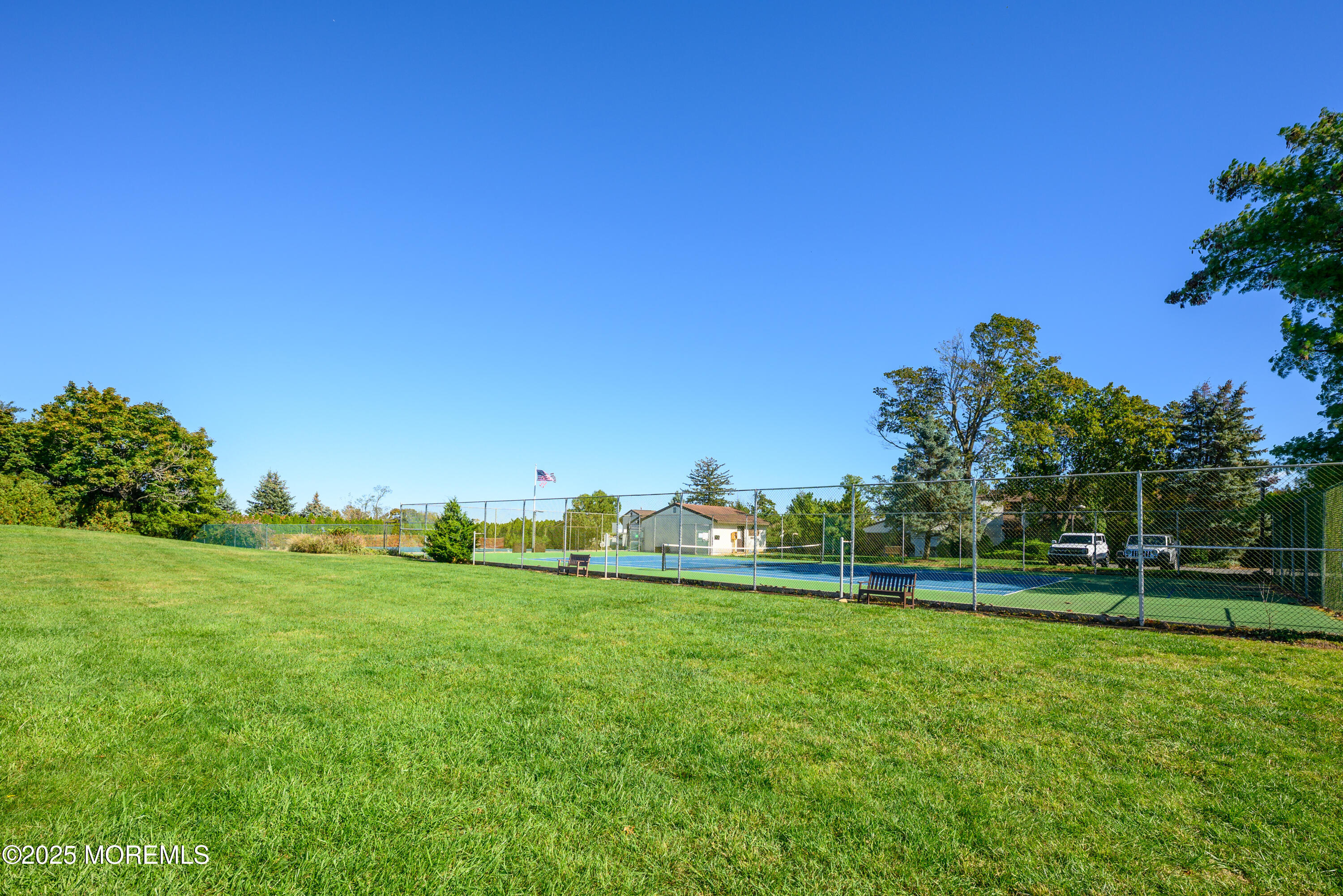 Red Bank, New Jersey, 07701, United States, 2 Bedrooms Bedrooms, ,3 BathroomsBathrooms,Residential,For Sale,1970602