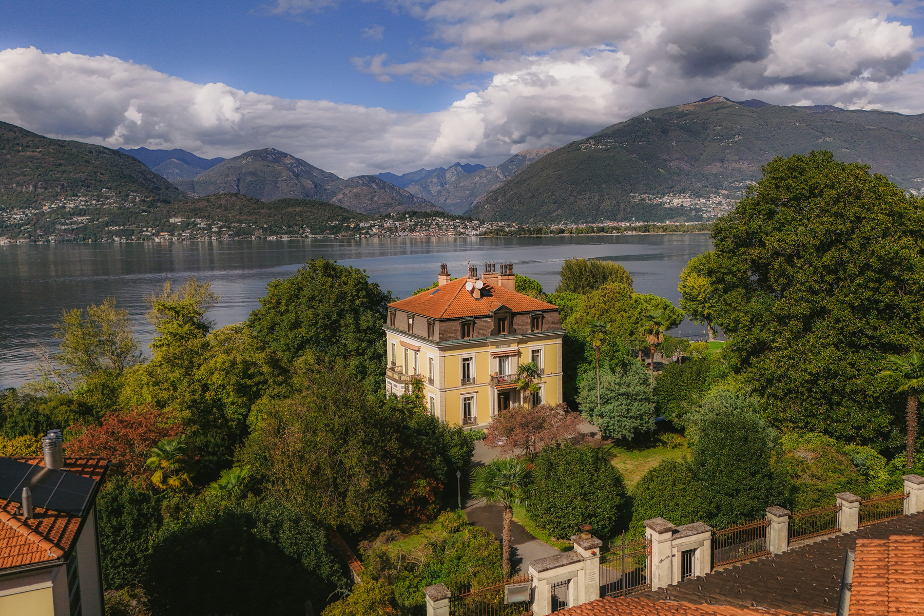  ?Gran Riva? Historic Villa in Gambarogno, on the Lake - 物件實景