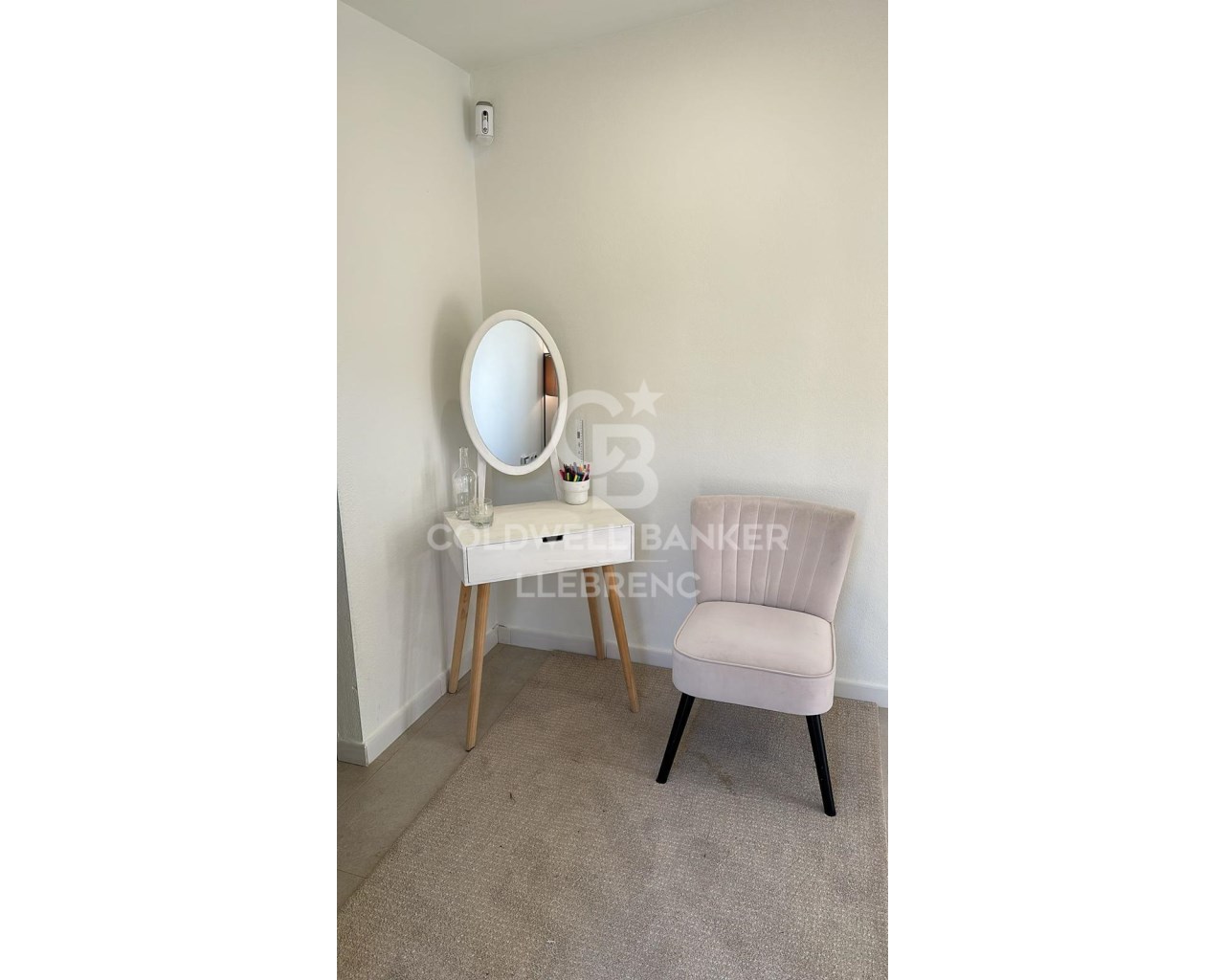 Barcelona, Catalonia, ES, 4 Bedrooms Bedrooms, ,1 BathroomBathrooms,Residential,For Sale,1988279