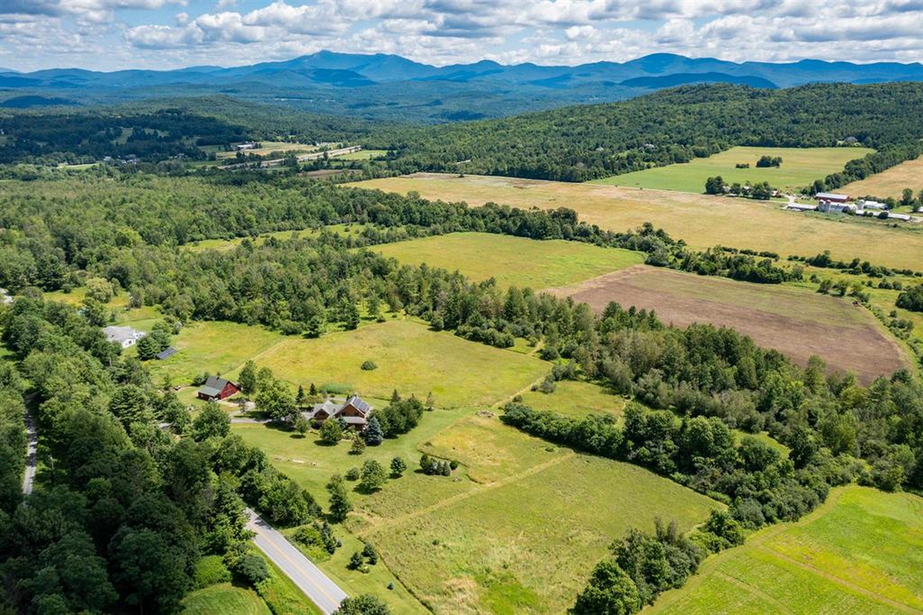  947 Oak Hill Road - 物件實景