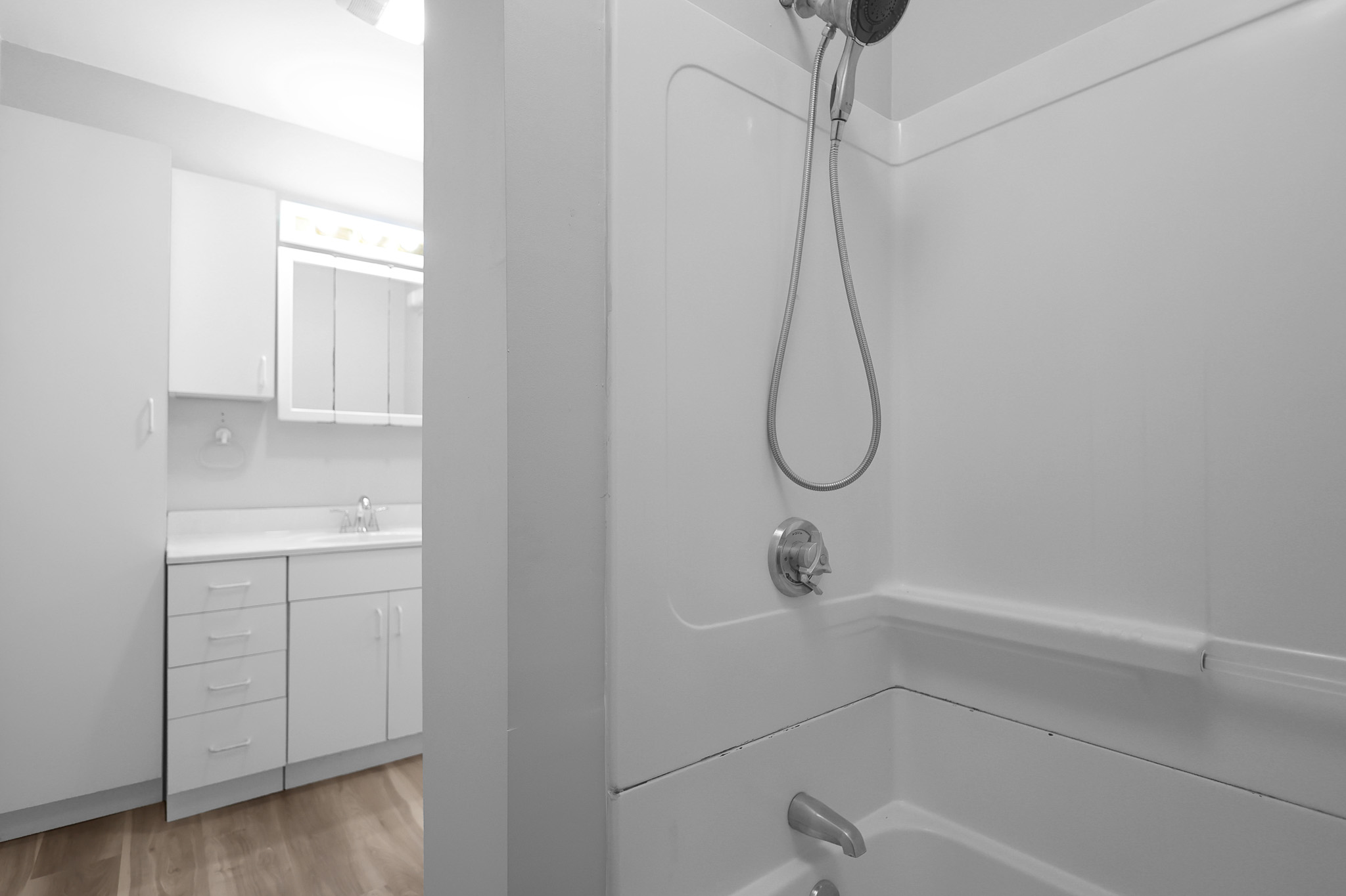 Methuen, Massachusetts, 01844, United States, 3 Bedrooms Bedrooms, ,2 BathroomsBathrooms,Residential,For Sale,2005366