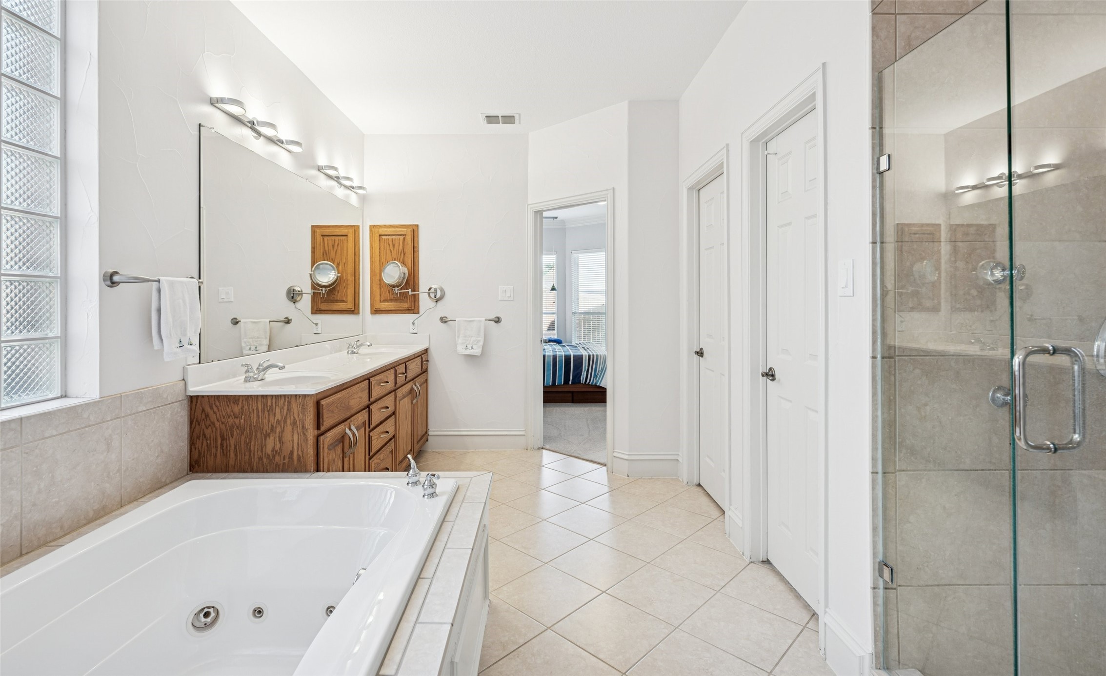 Frisco, Texas, 75036, United States, 4 Bedrooms Bedrooms, ,4 BathroomsBathrooms,Residential,For Sale,1987588