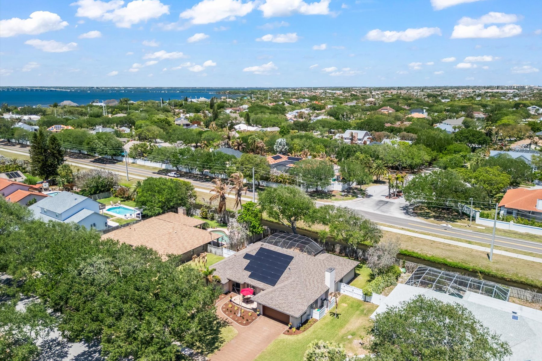  560 Veracruz Boulevard, Indialantic, FL, 32903 - 物件實景