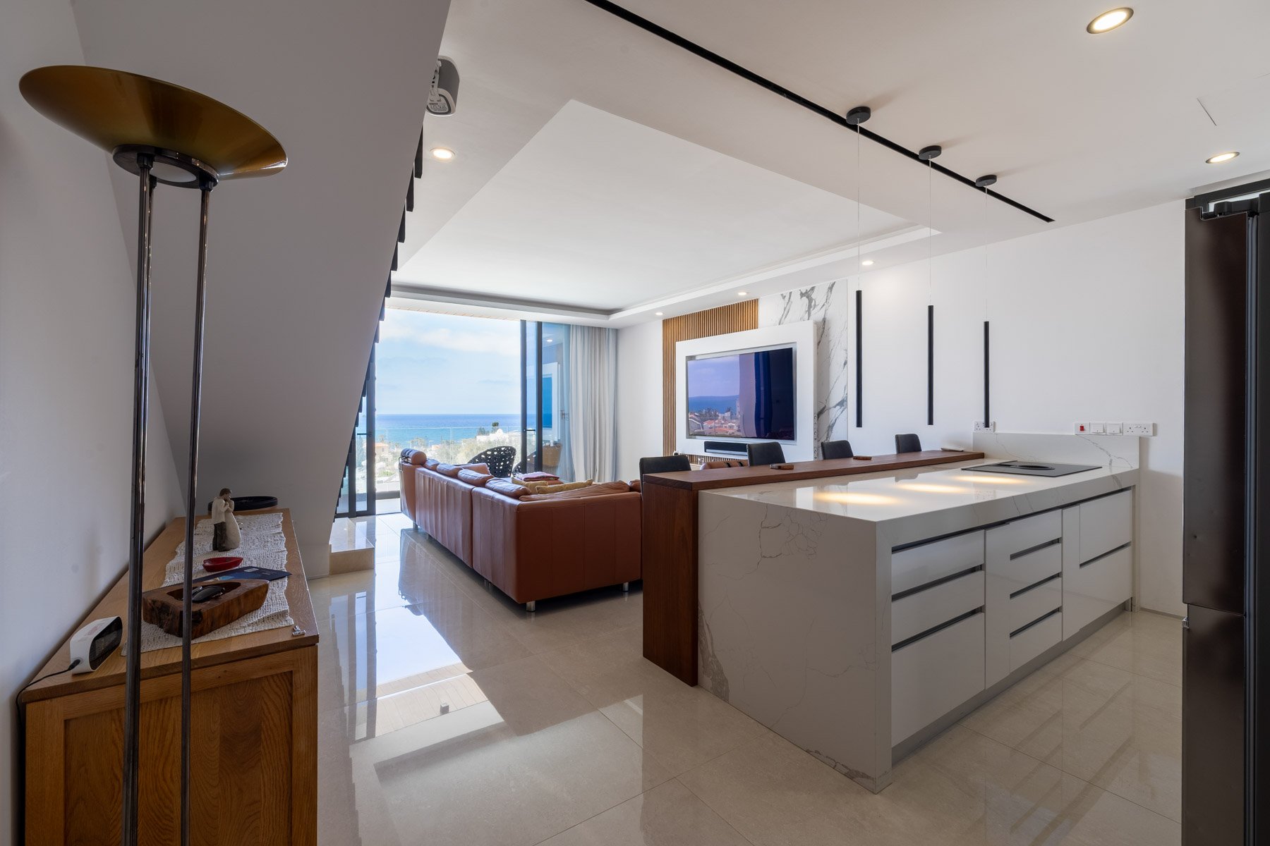  3-Bedroom Sea View Penthouse with Private Roof Terrace in Chloraka, Pafos - 物件實景