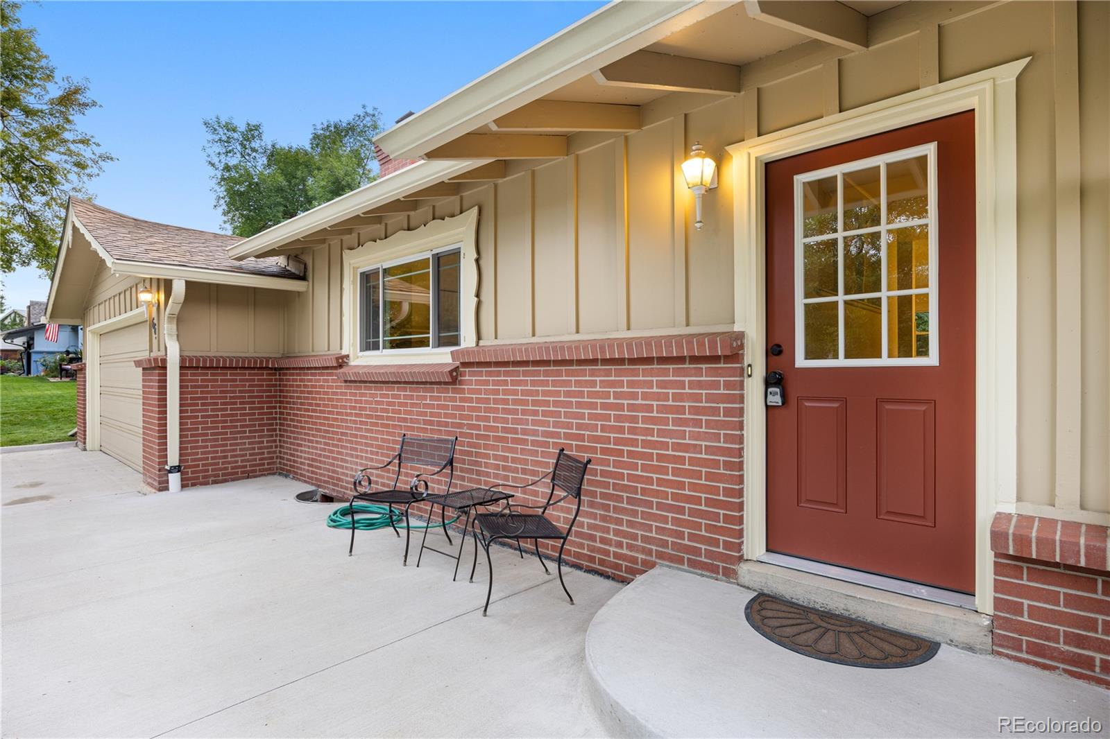 Lakewood, Colorado, 80214, United States, 3 Bedrooms Bedrooms, ,2 BathroomsBathrooms,Residential,For Sale,1940833