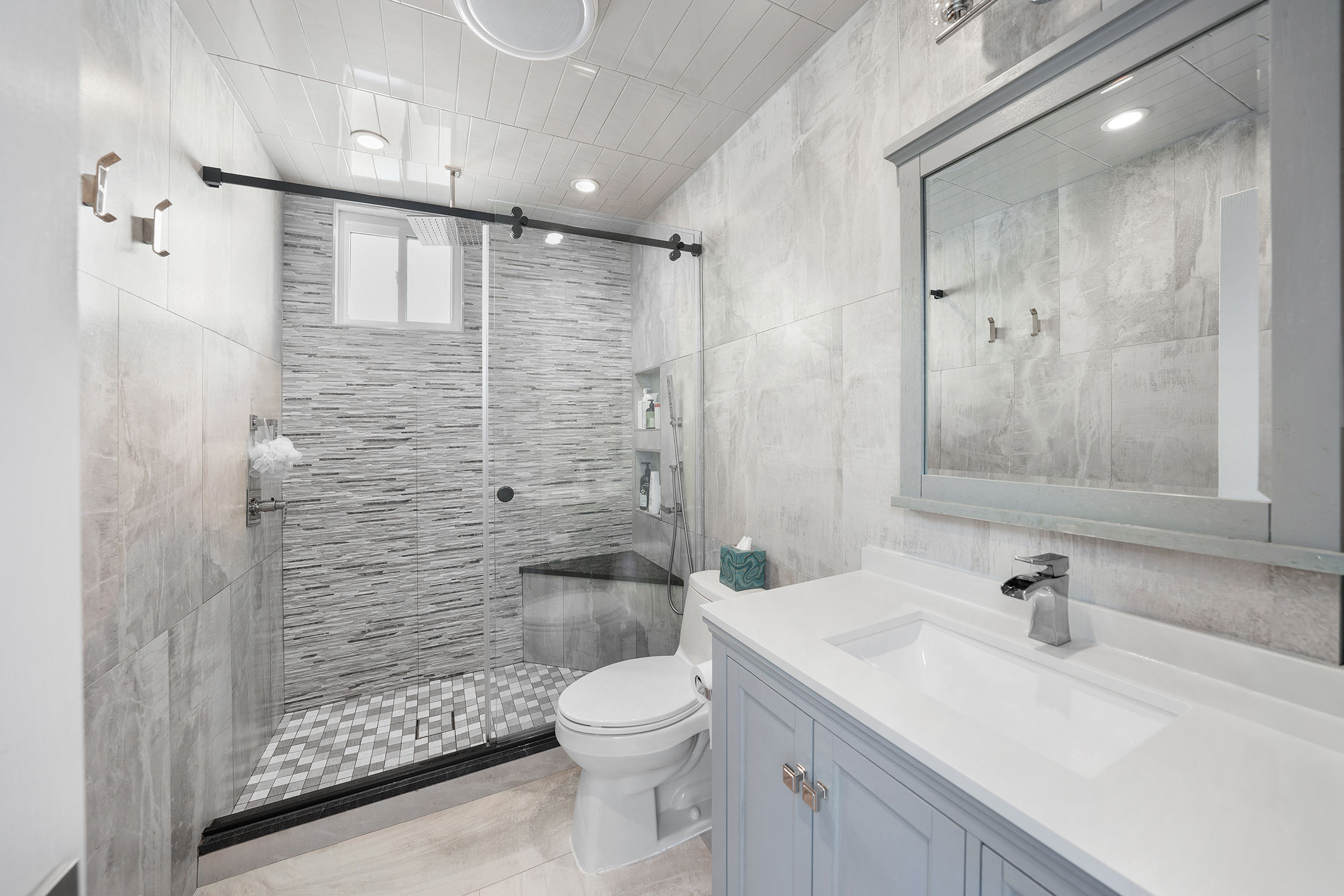 Brooklyn, New York, 11230, United States, 4 Bedrooms Bedrooms, ,4 BathroomsBathrooms,Residential,For Sale,1981094