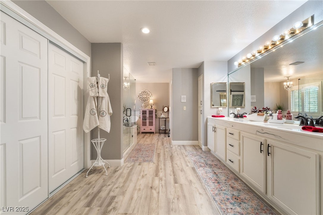 Henderson, Nevada, 89015, United States, 4 Bedrooms Bedrooms, ,3 BathroomsBathrooms,Residential,For Sale,2001549