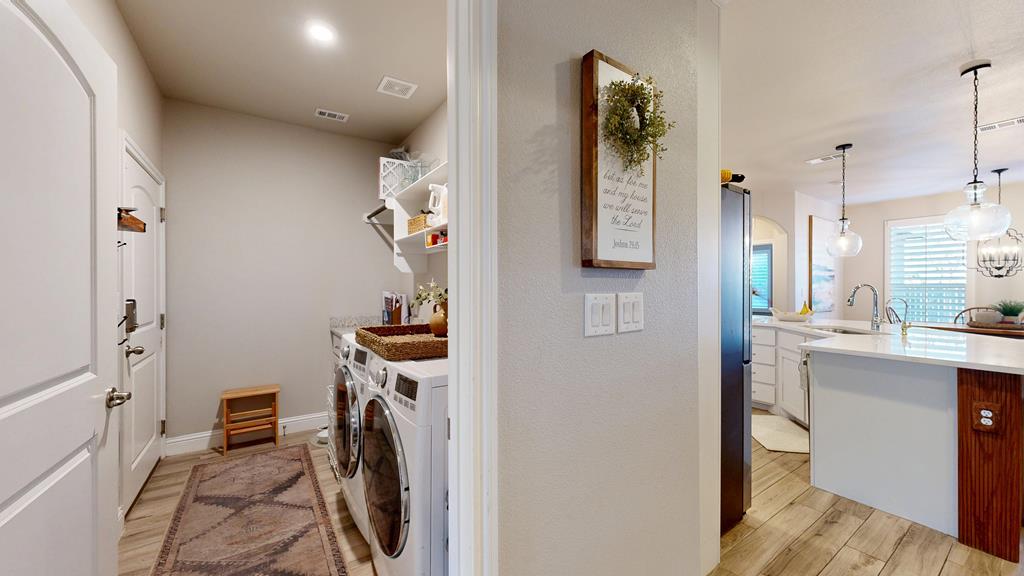 Odessa, Texas, 79765, United States, 4 Bedrooms Bedrooms, ,3 BathroomsBathrooms,Residential,For Sale,1970041