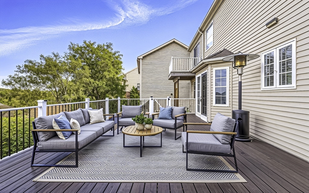 Worcester, Massachusetts, 01606, United States, 4 Bedrooms Bedrooms, ,3 BathroomsBathrooms,Residential,For Sale,2012062