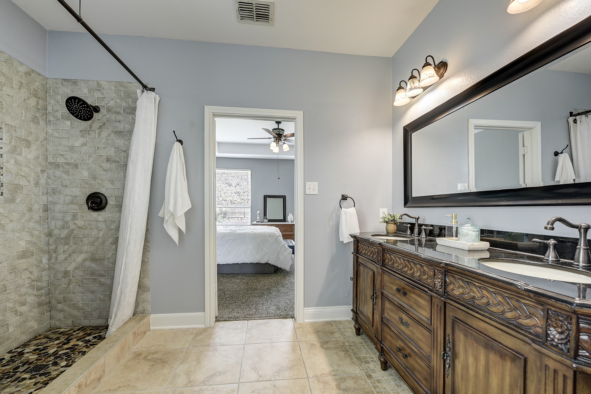 Little Elm, Texas, 75068, United States, 4 Bedrooms Bedrooms, ,4 BathroomsBathrooms,Residential,For Sale,1924720