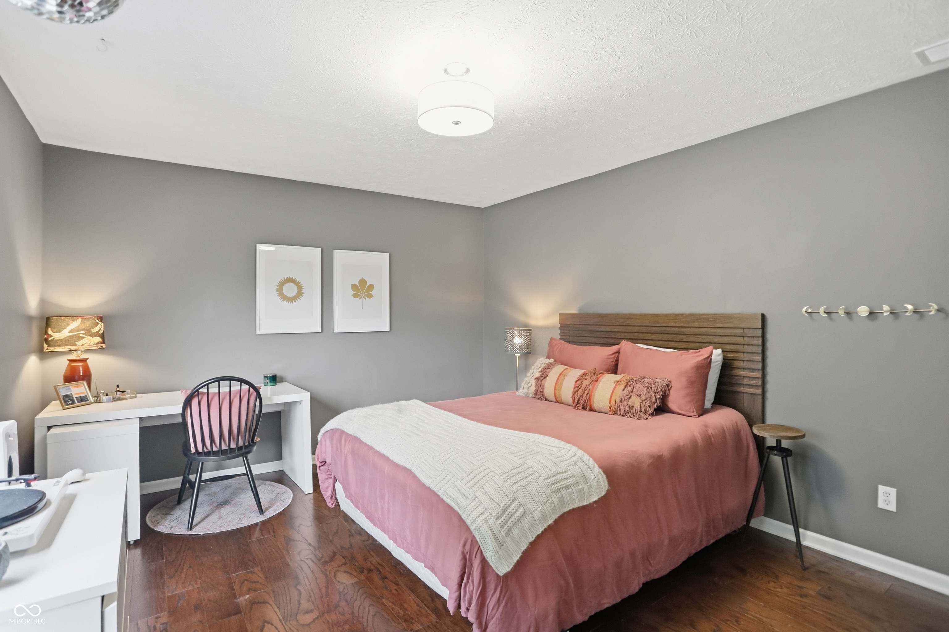 Carmel, Indiana, 46033, United States, 4 Bedrooms Bedrooms, ,3 BathroomsBathrooms,Residential,For Sale,1981057