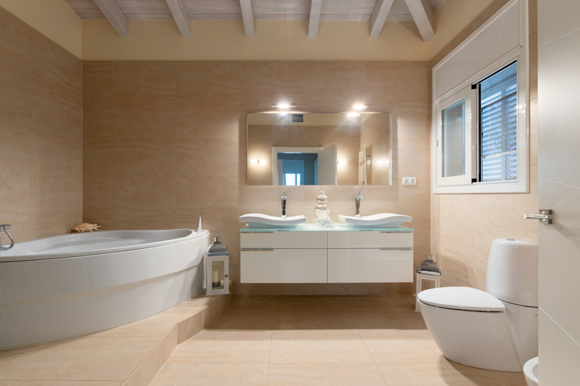  Great property in the most exclusive area of the coast of Barcelona. - 物件實景