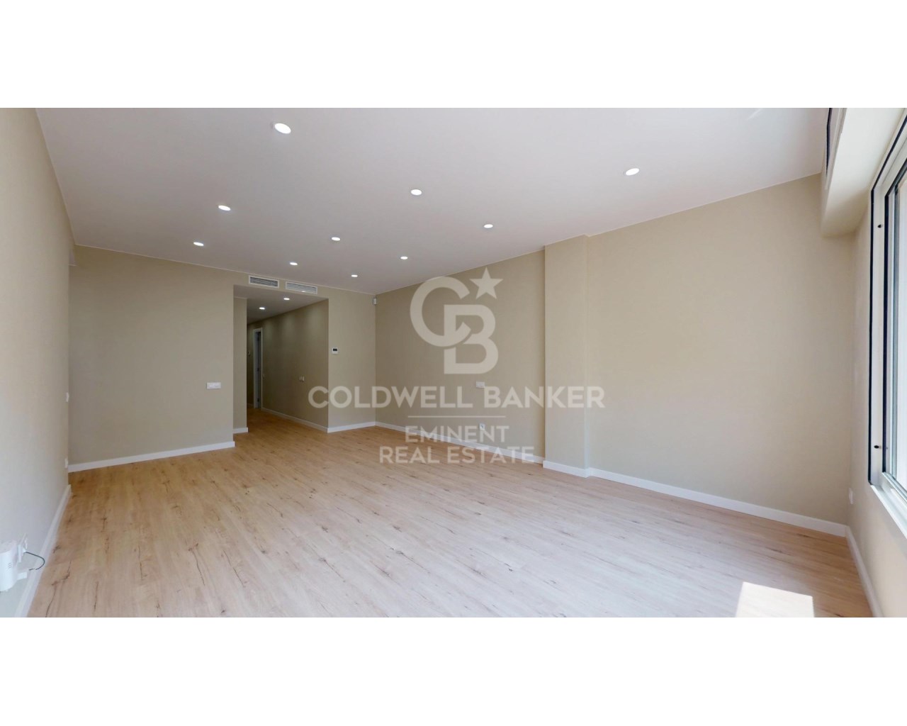 Barcelona, Catalonia, ES, 4 Bedrooms Bedrooms, ,2 BathroomsBathrooms,Residential,For Sale,1826815