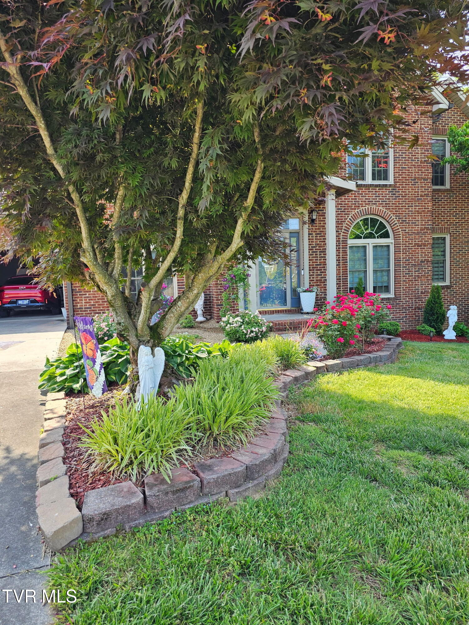 Kingsport, Tennessee, 37660, United States, 5 Bedrooms Bedrooms, ,4 BathroomsBathrooms,Residential,For Sale,2024666