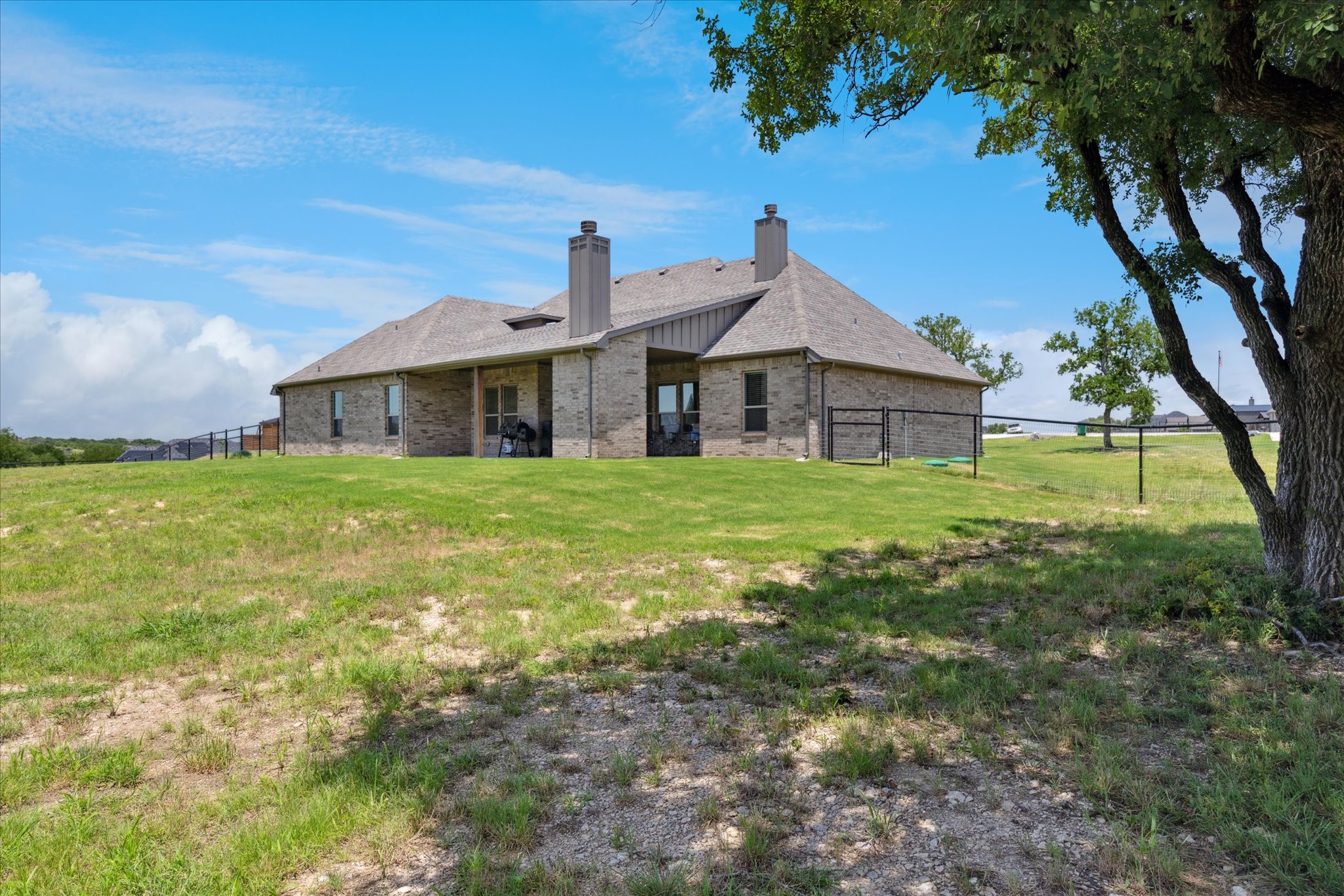 Weatherford, Texas, 76085, United States, 4 Bedrooms Bedrooms, ,3 BathroomsBathrooms,Residential,For Sale,1849963